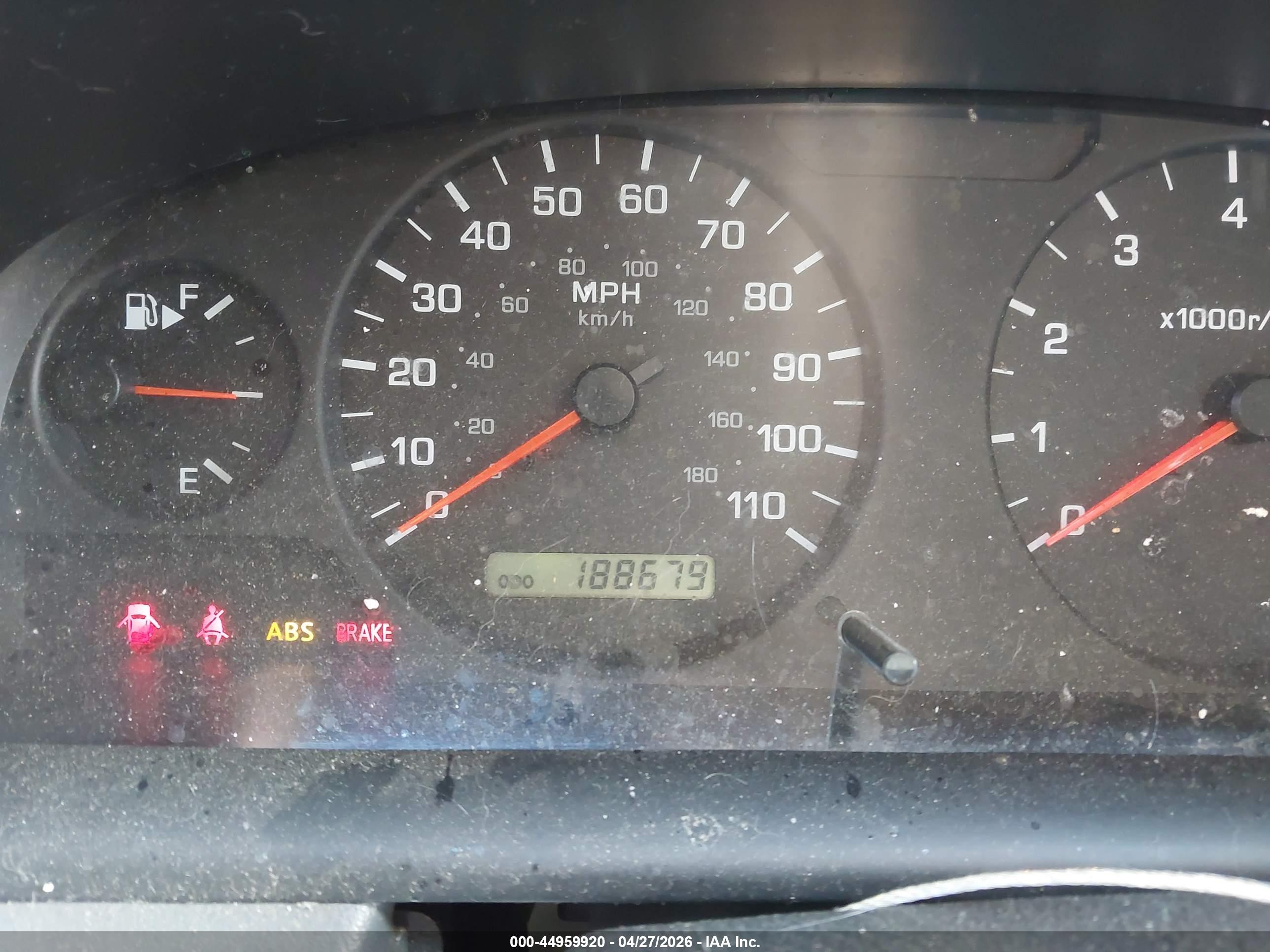 NISSAN FRONTIER image 7