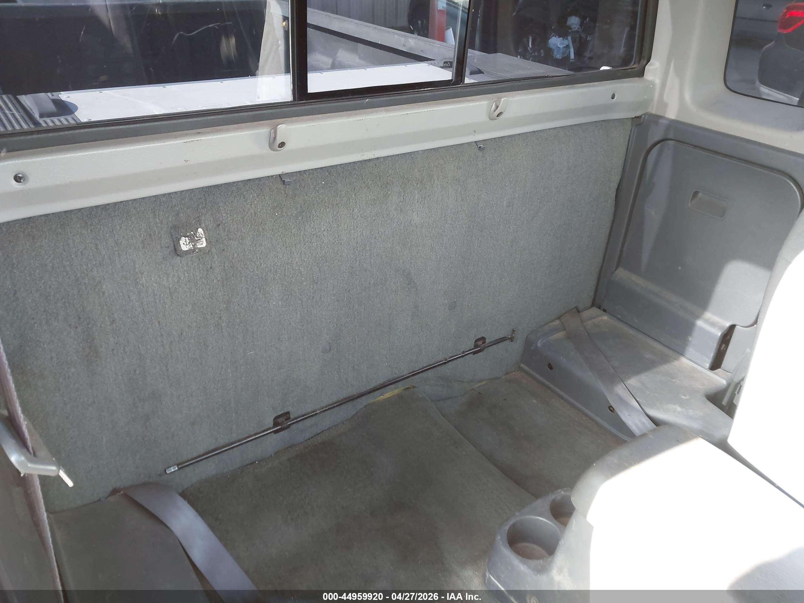 NISSAN FRONTIER image 8