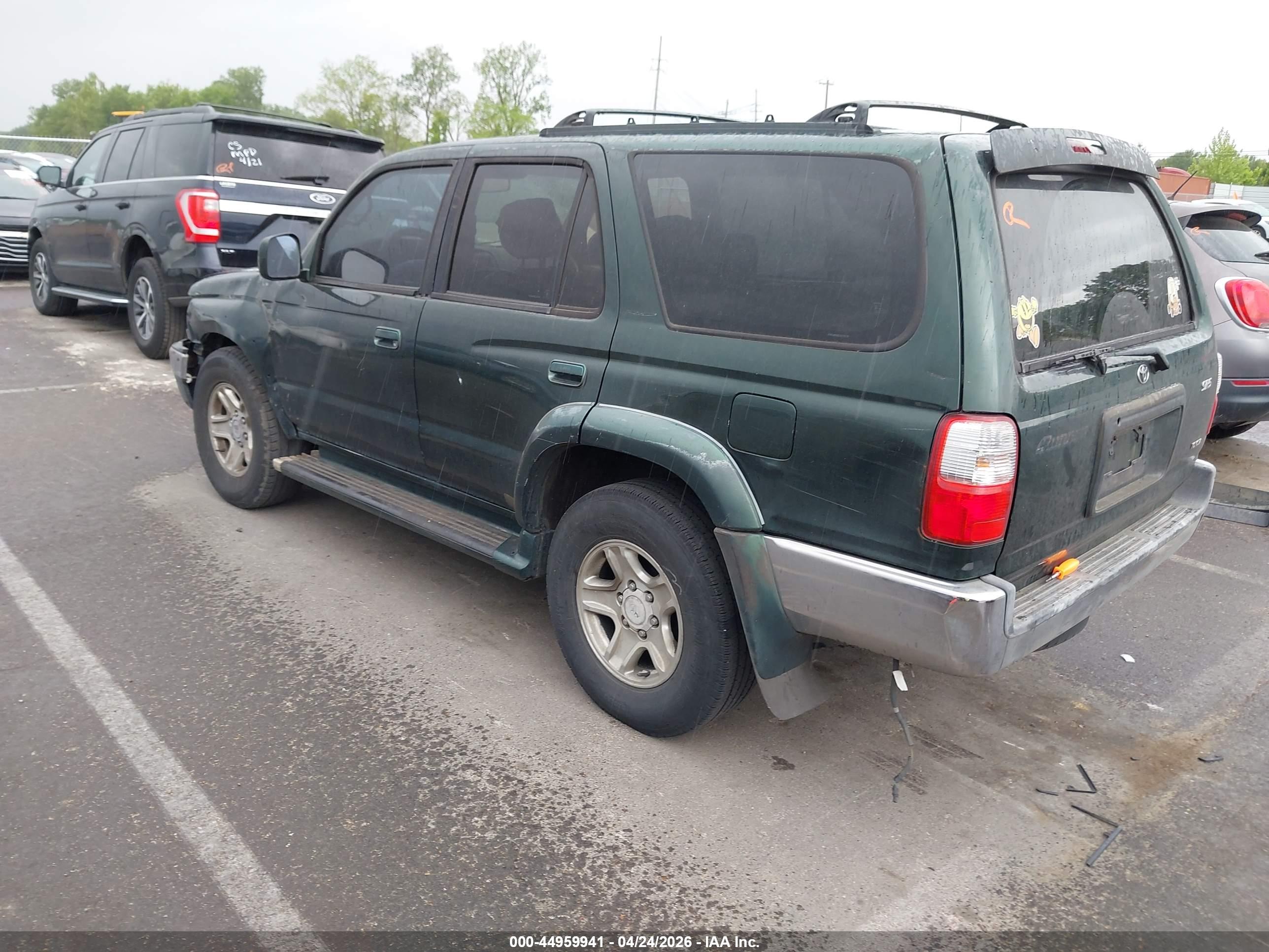 TOYOTA 4RUNNER image 3
