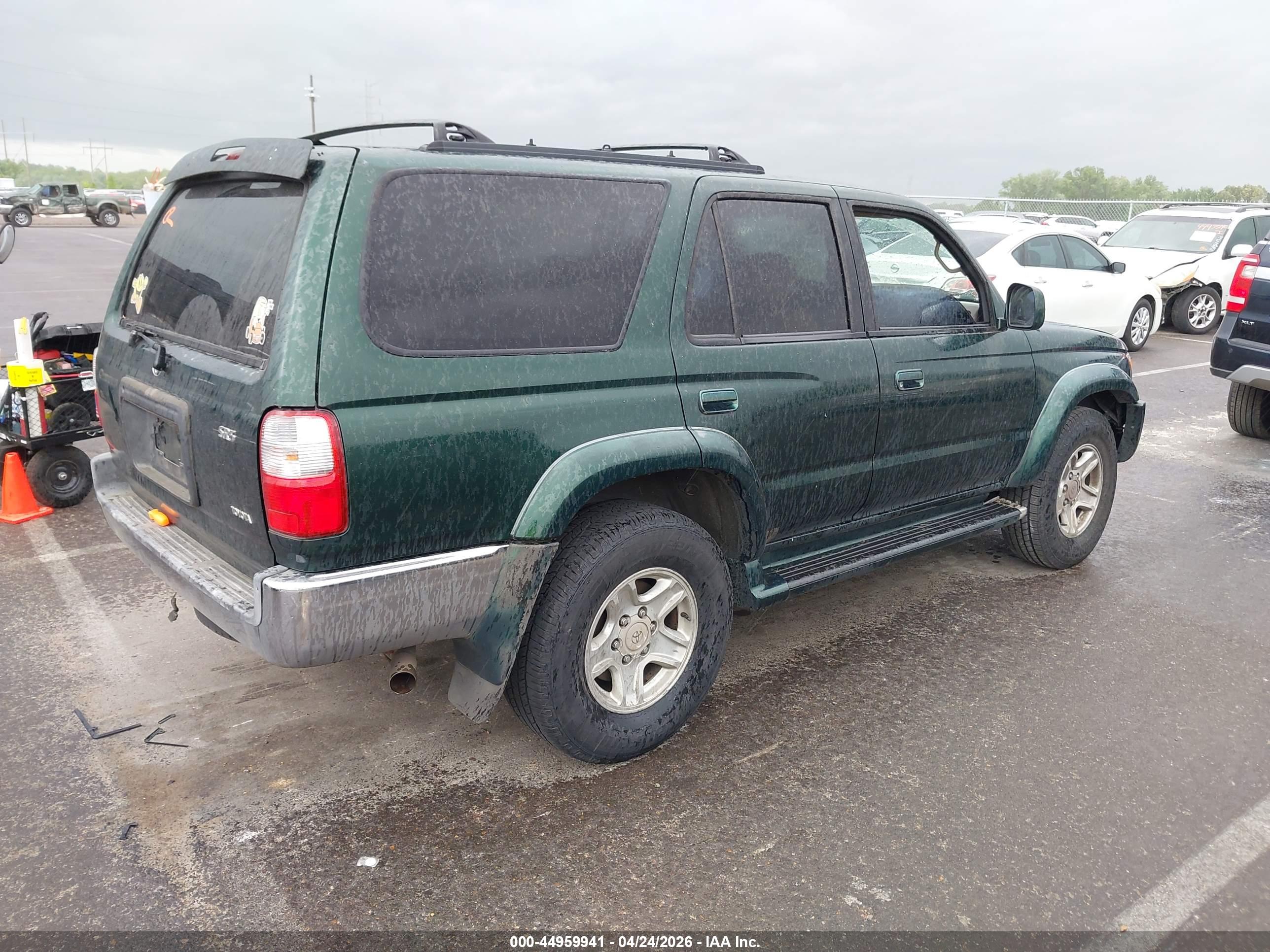 TOYOTA 4RUNNER image 4