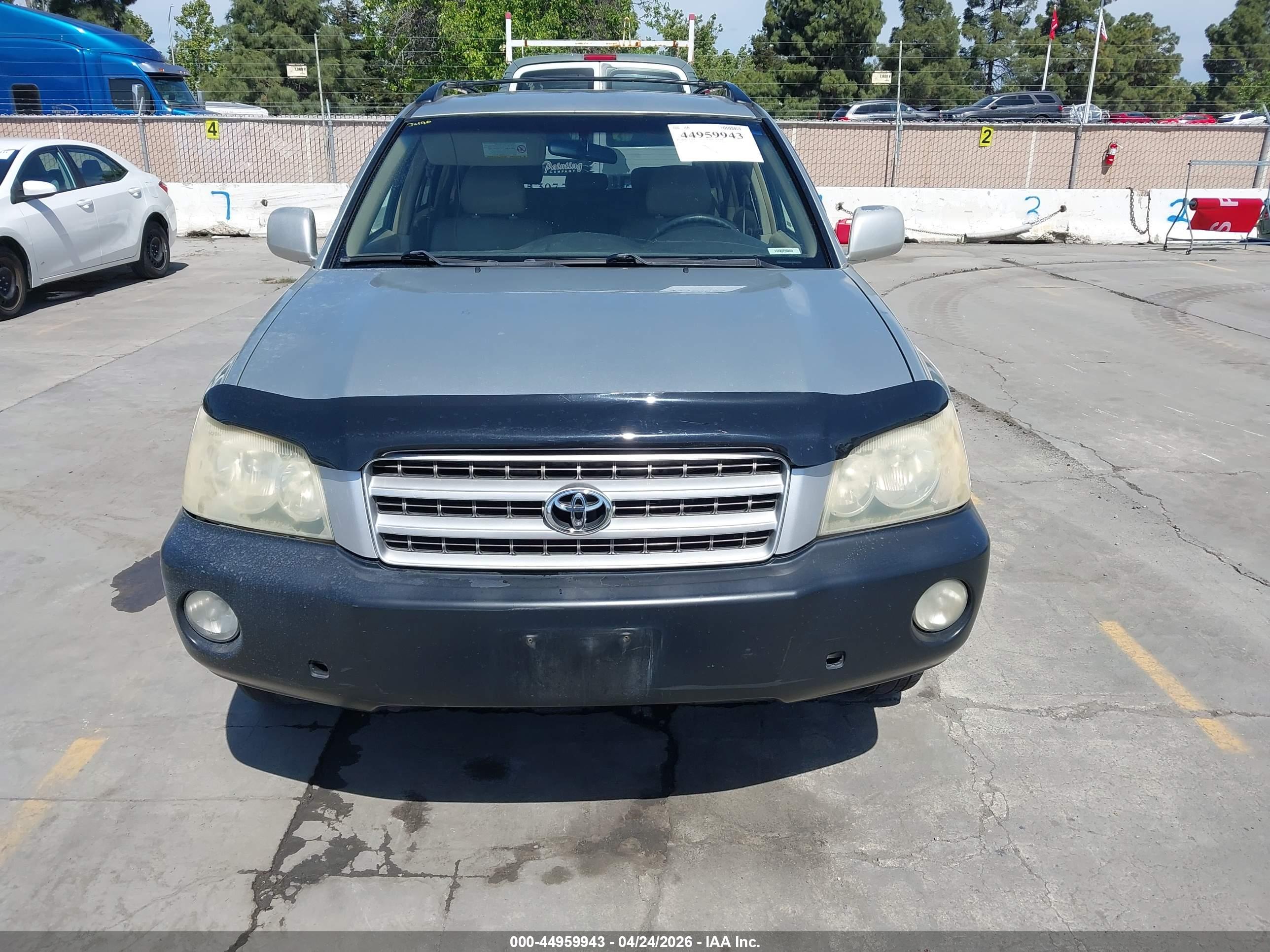 TOYOTA HIGHLANDER image 6