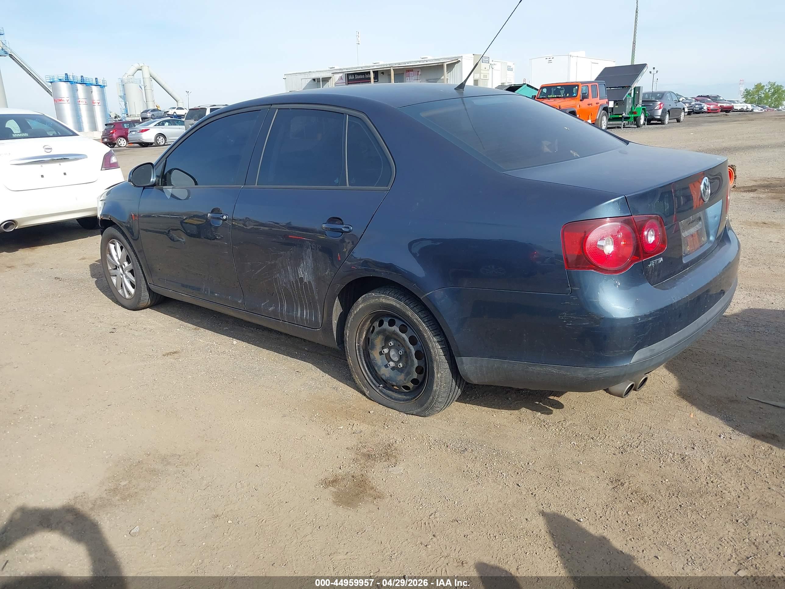 VOLKSWAGEN JETTA image 3