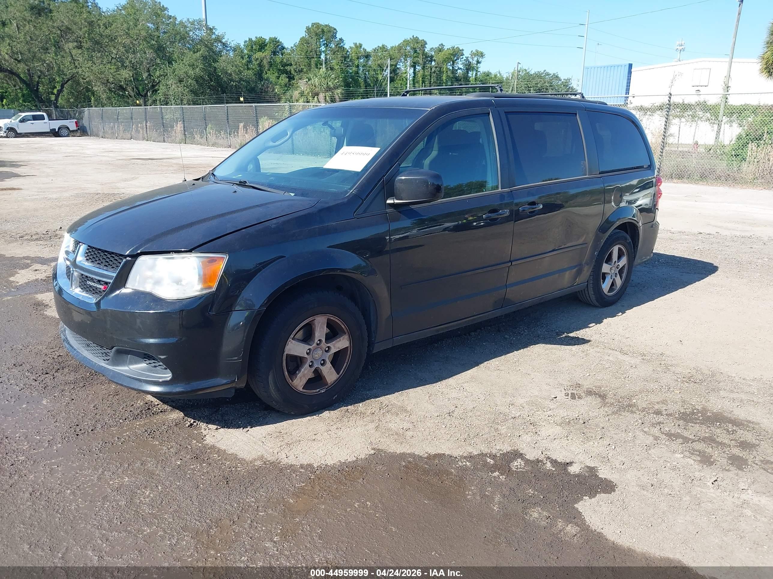 DODGE GRAND image 2
