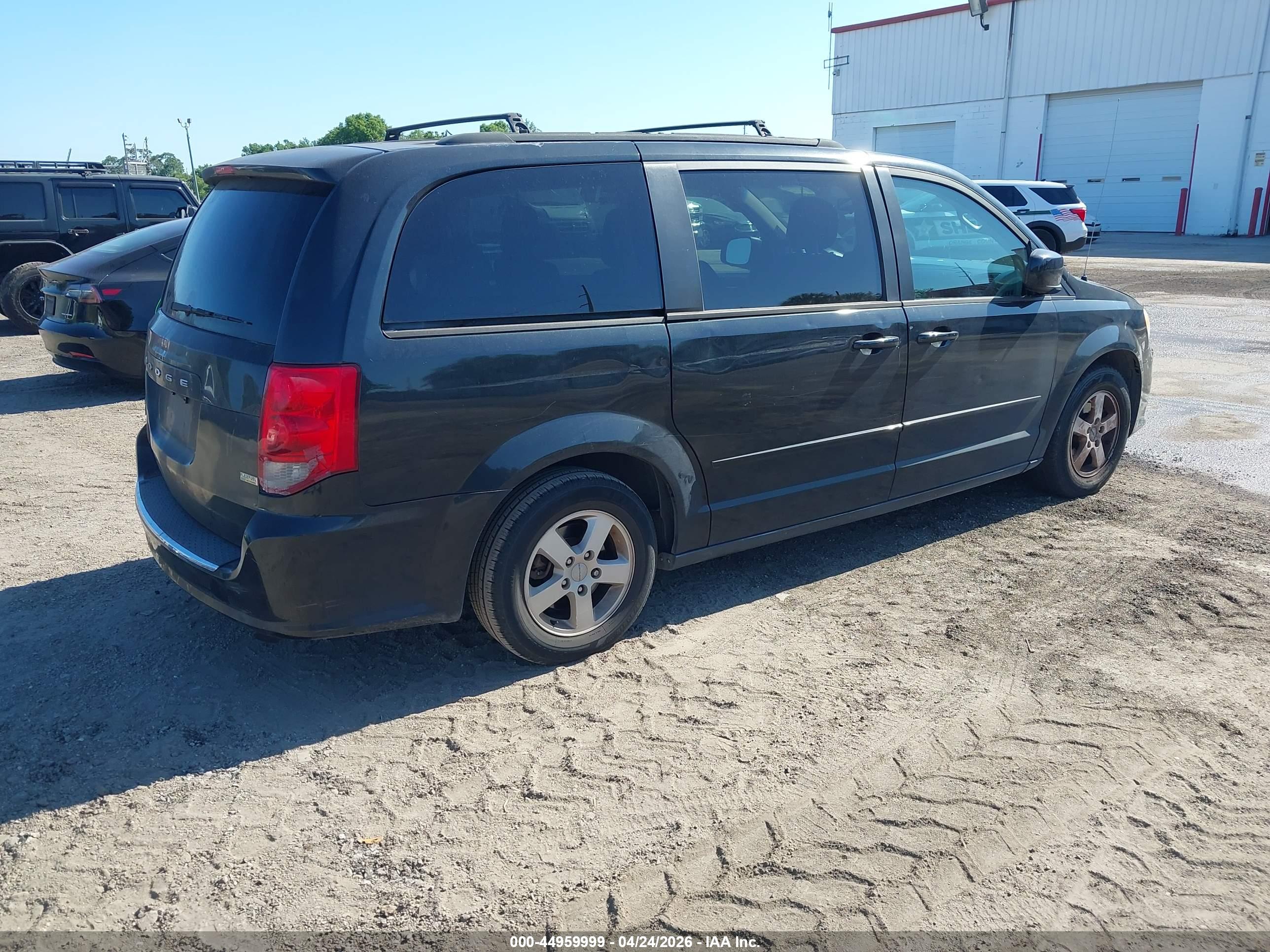 DODGE GRAND image 4
