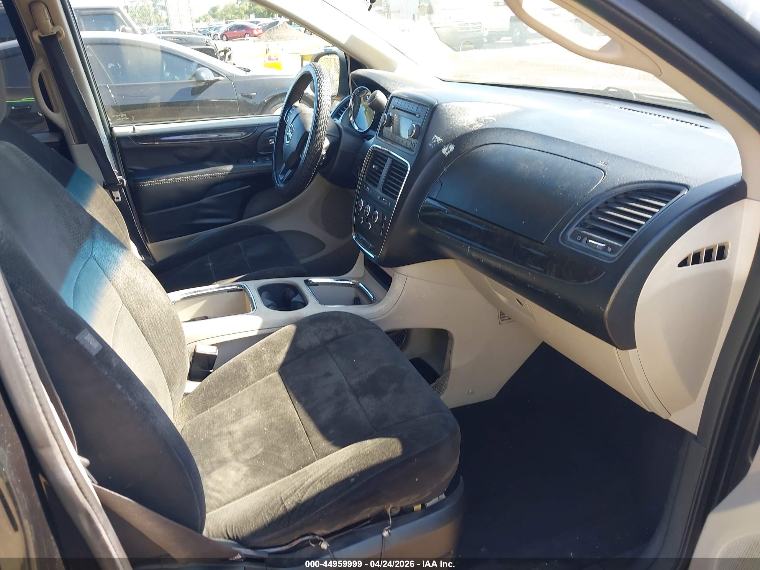 DODGE GRAND image 5
