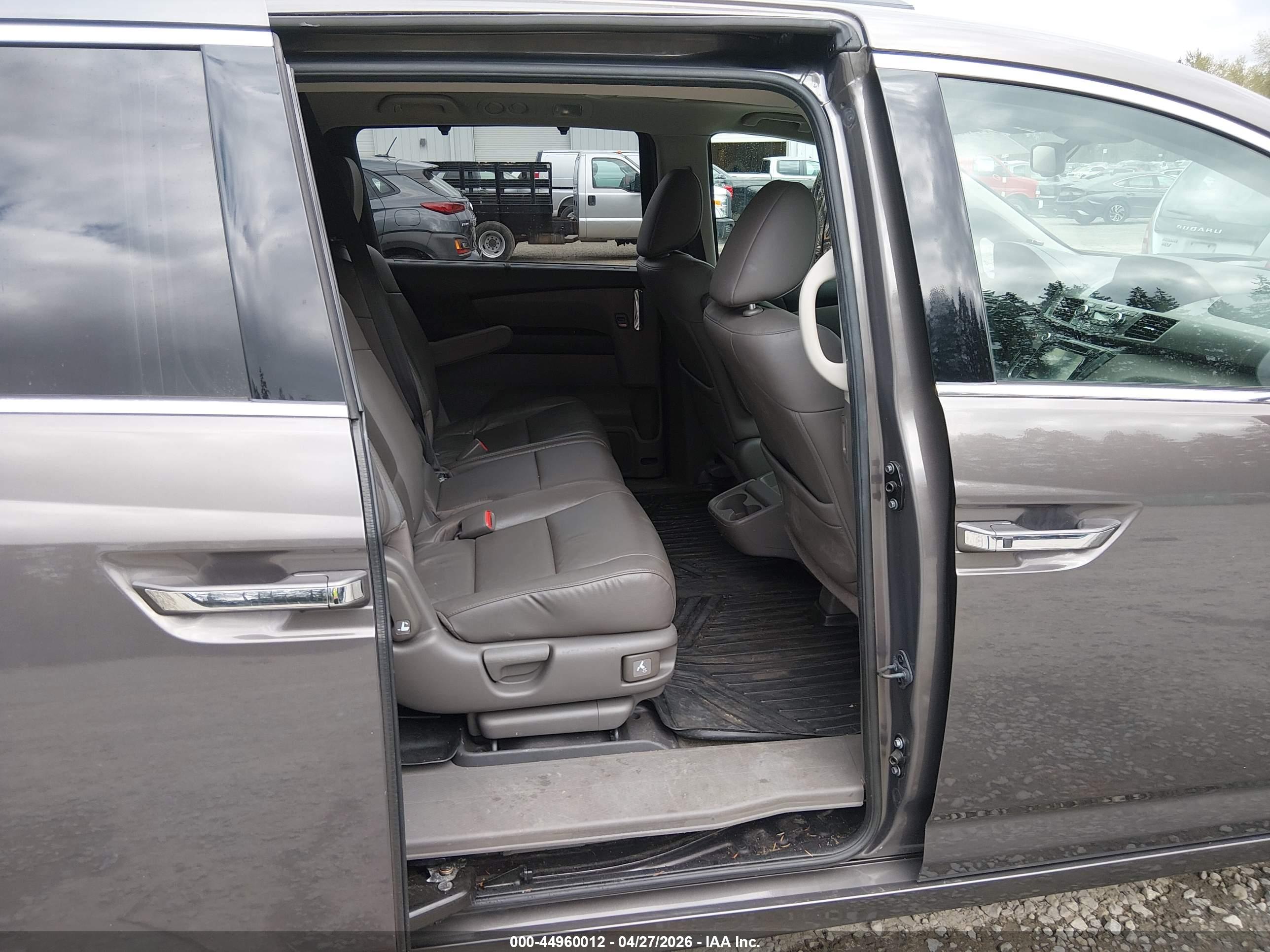 HONDA ODYSSEY image 8