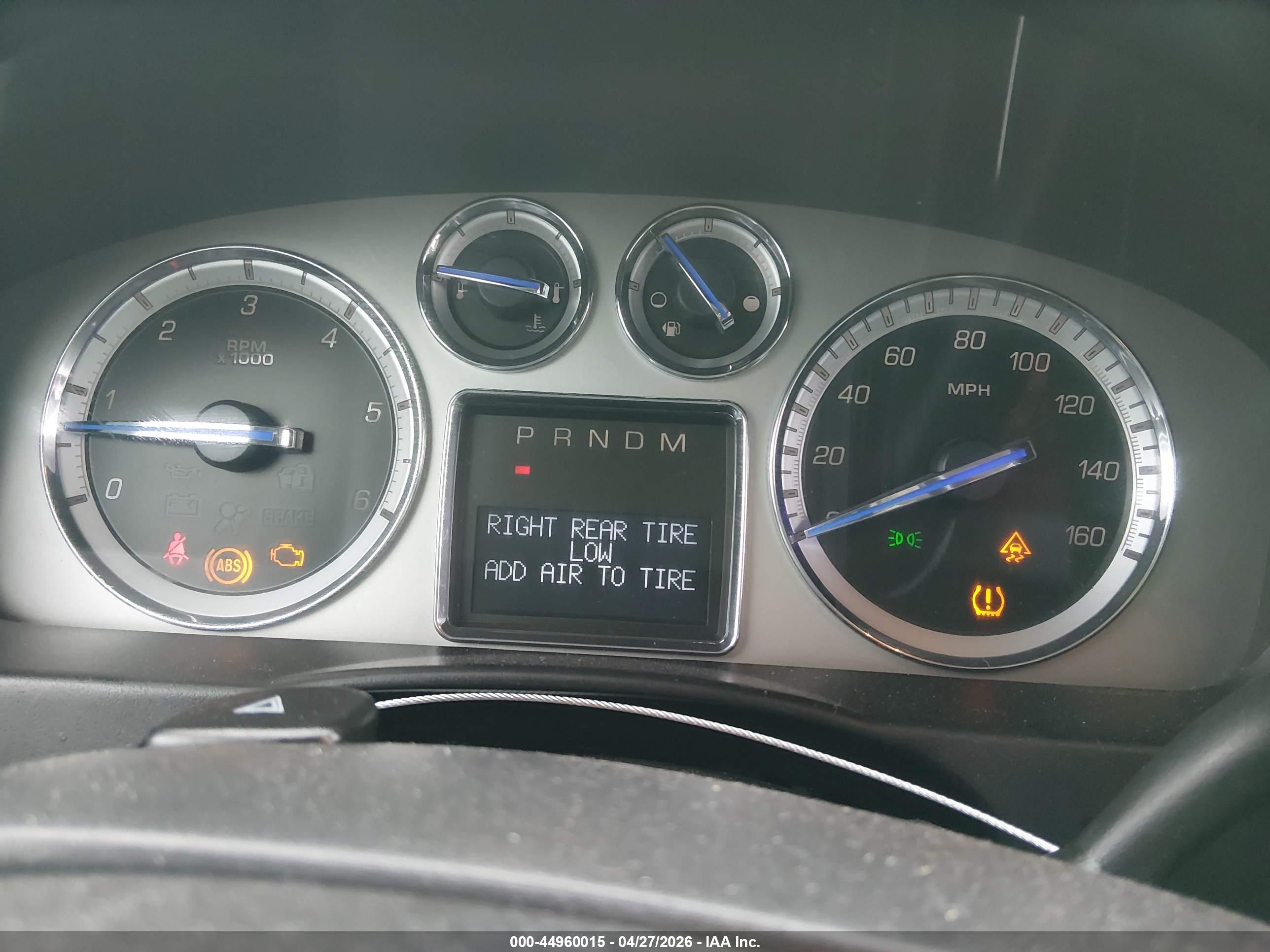 CADILLAC ESCALADE image 7