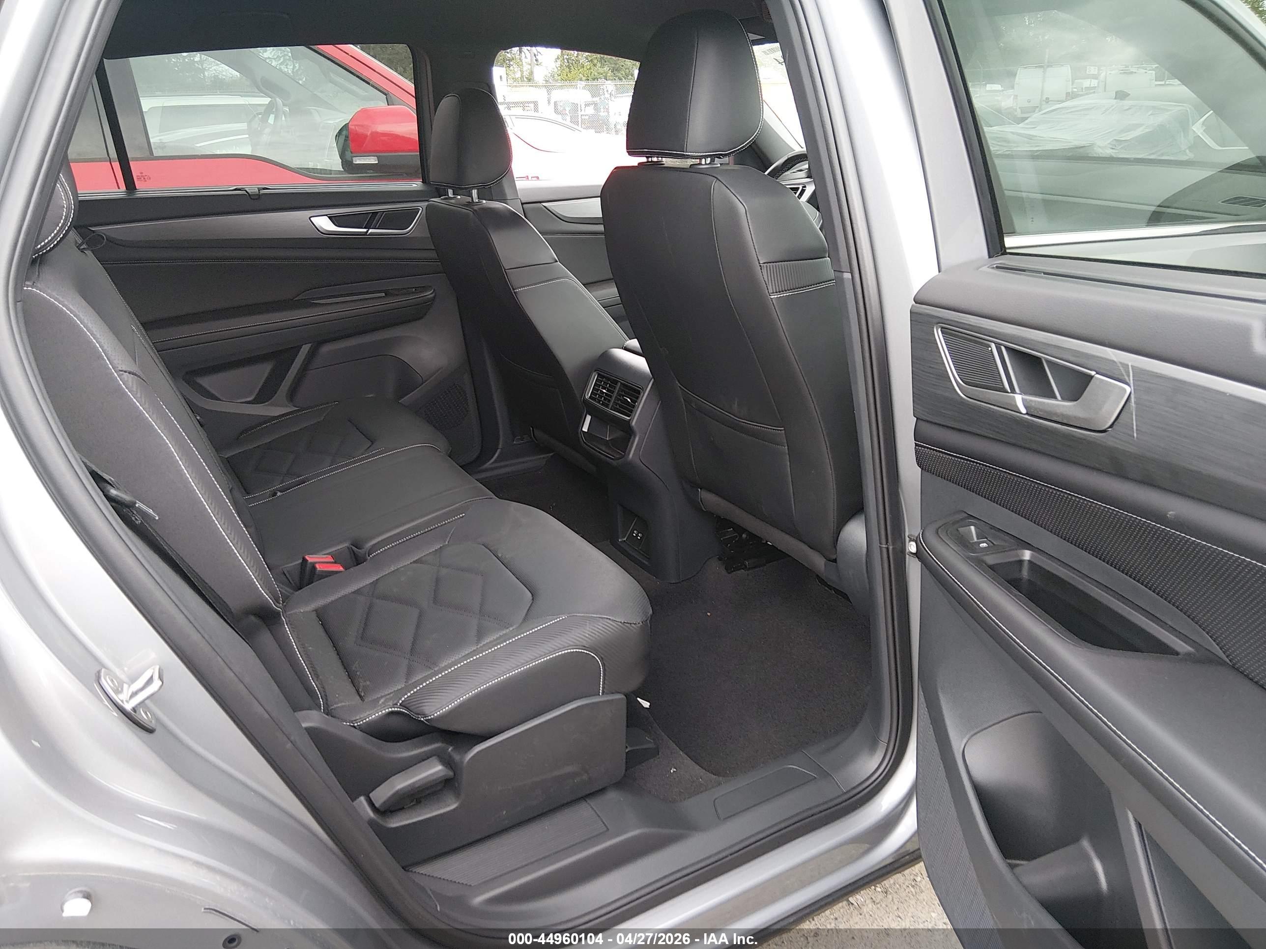VOLKSWAGEN ATLAS image 8