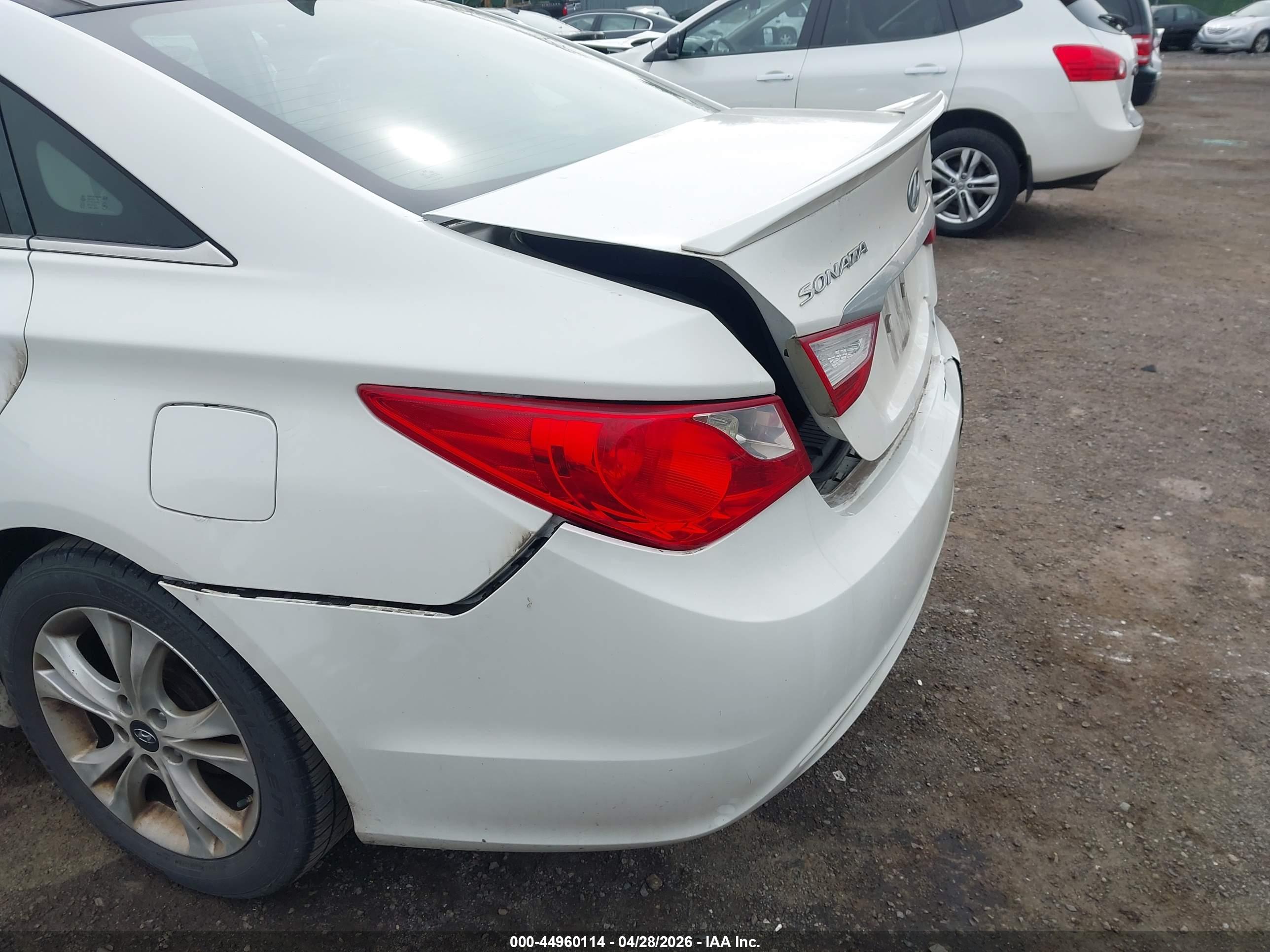HYUNDAI SONATA image 6