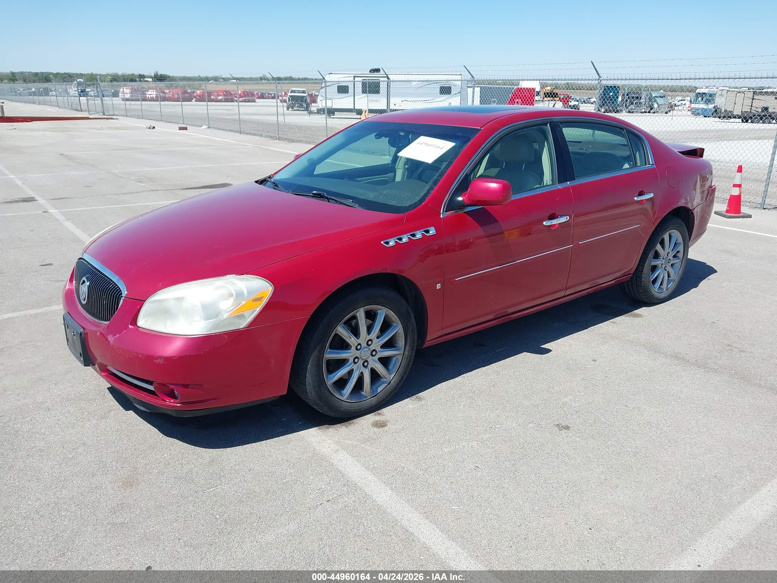 BUICK LUCERNE image 2