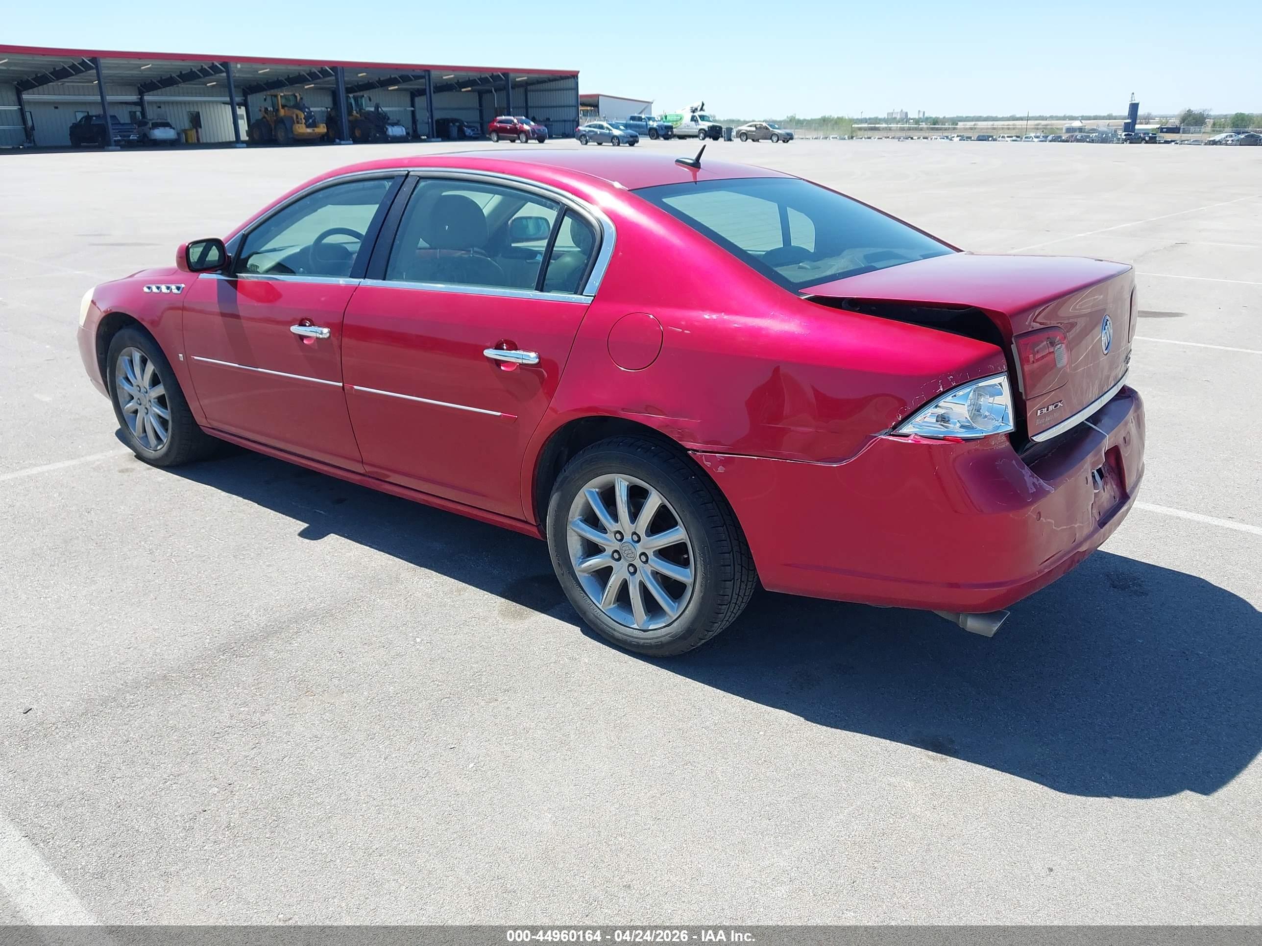 BUICK LUCERNE image 3