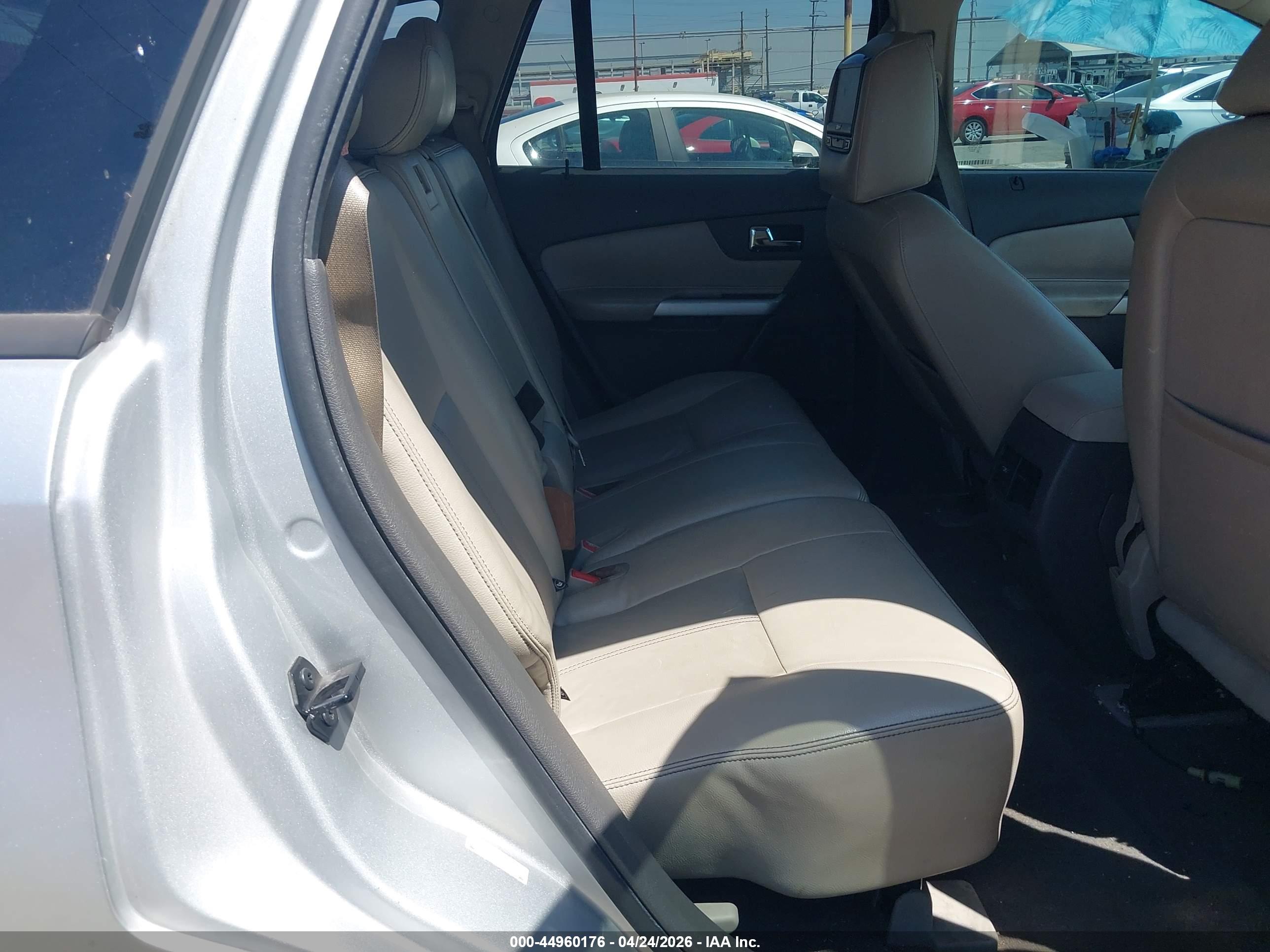 FORD EDGE image 8