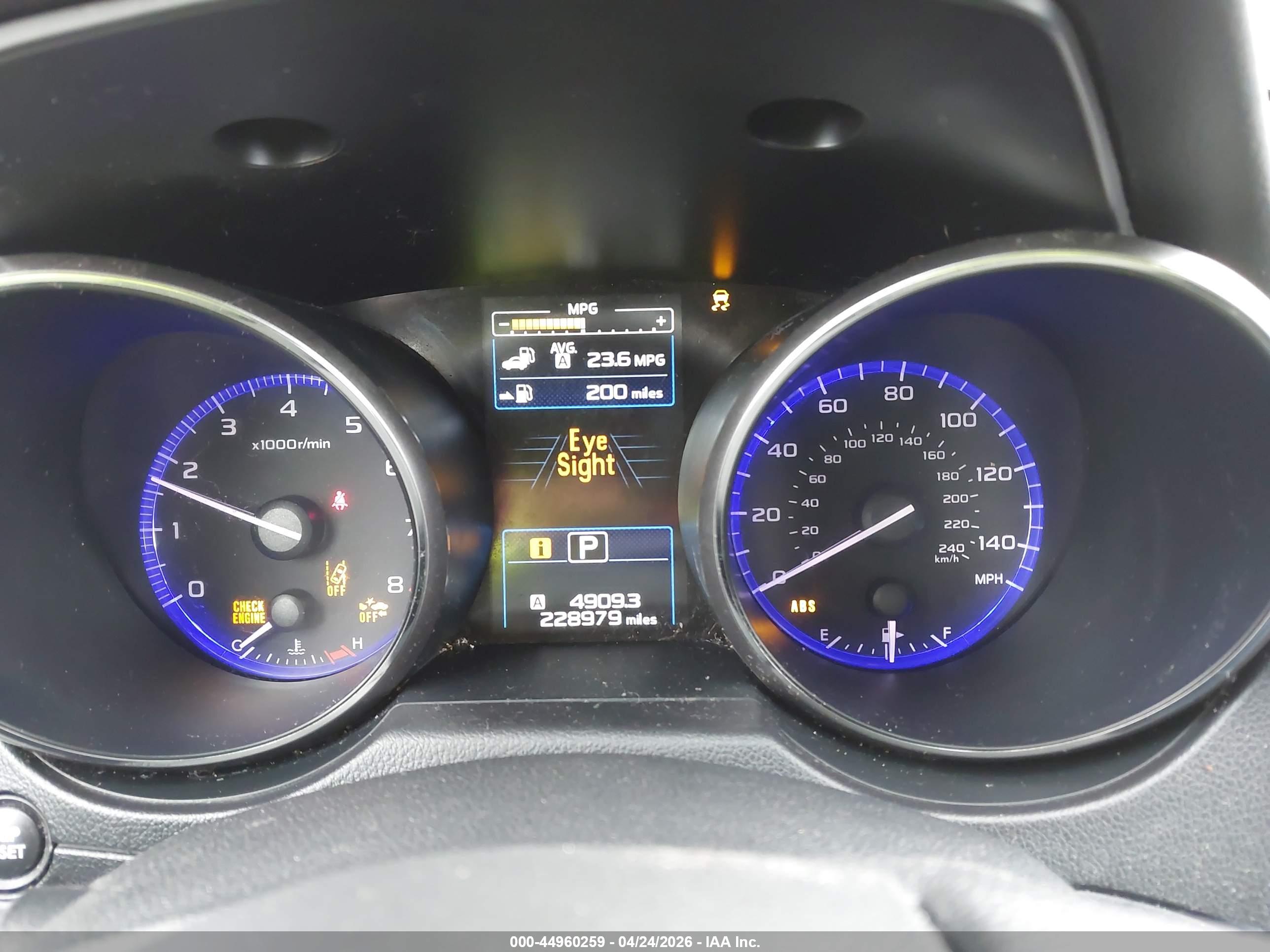 SUBARU OUTBACK image 7
