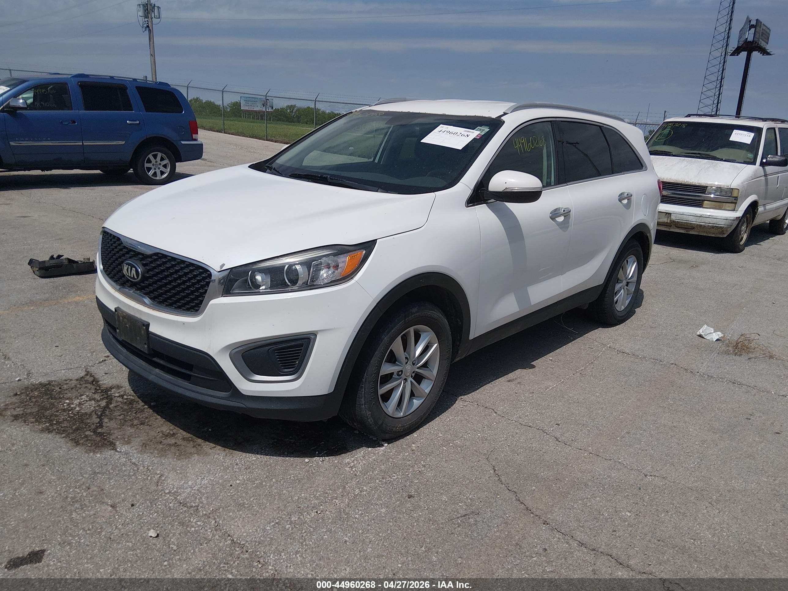 KIA SORENTO image 2
