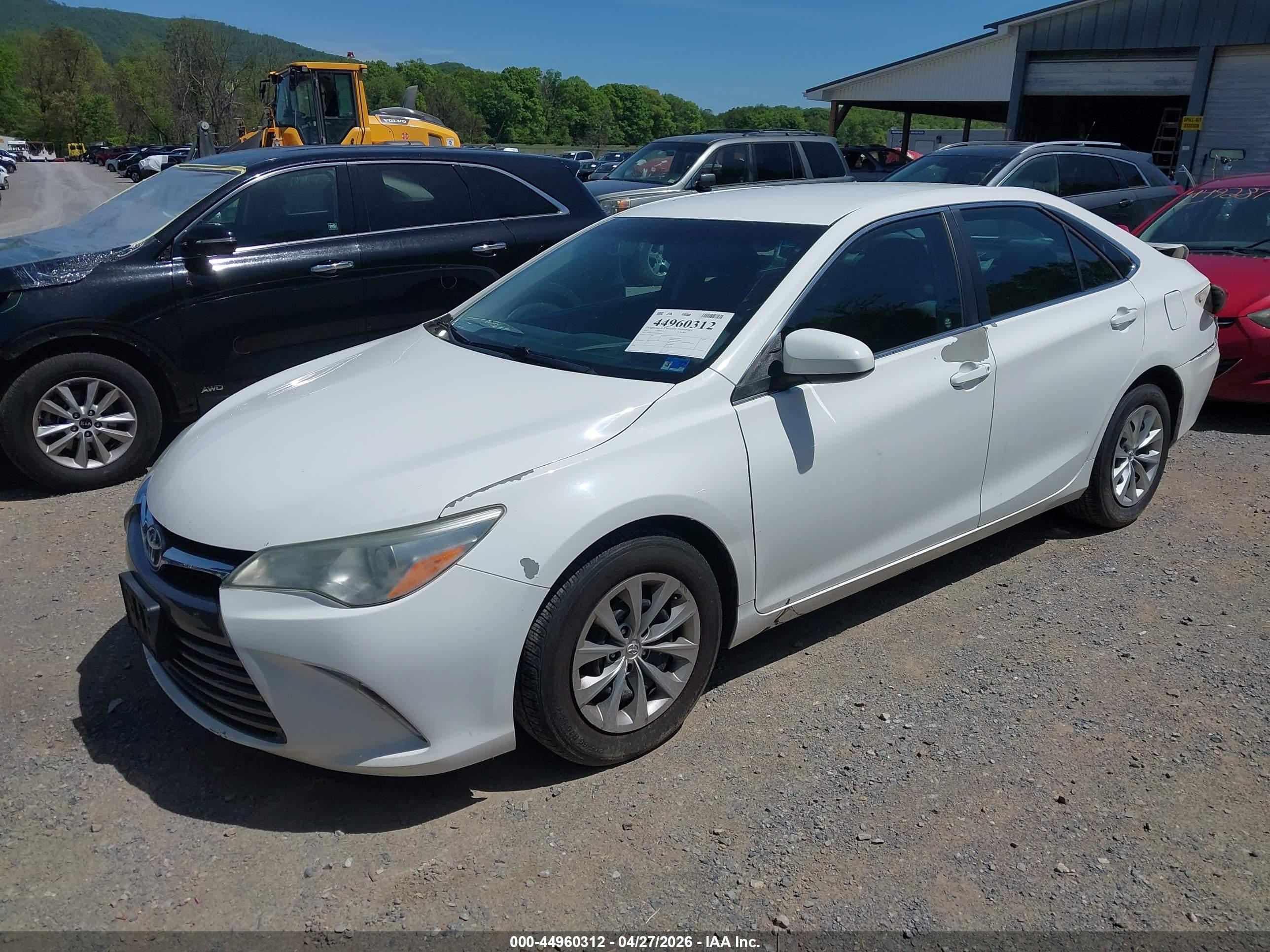 TOYOTA CAMRY image 2