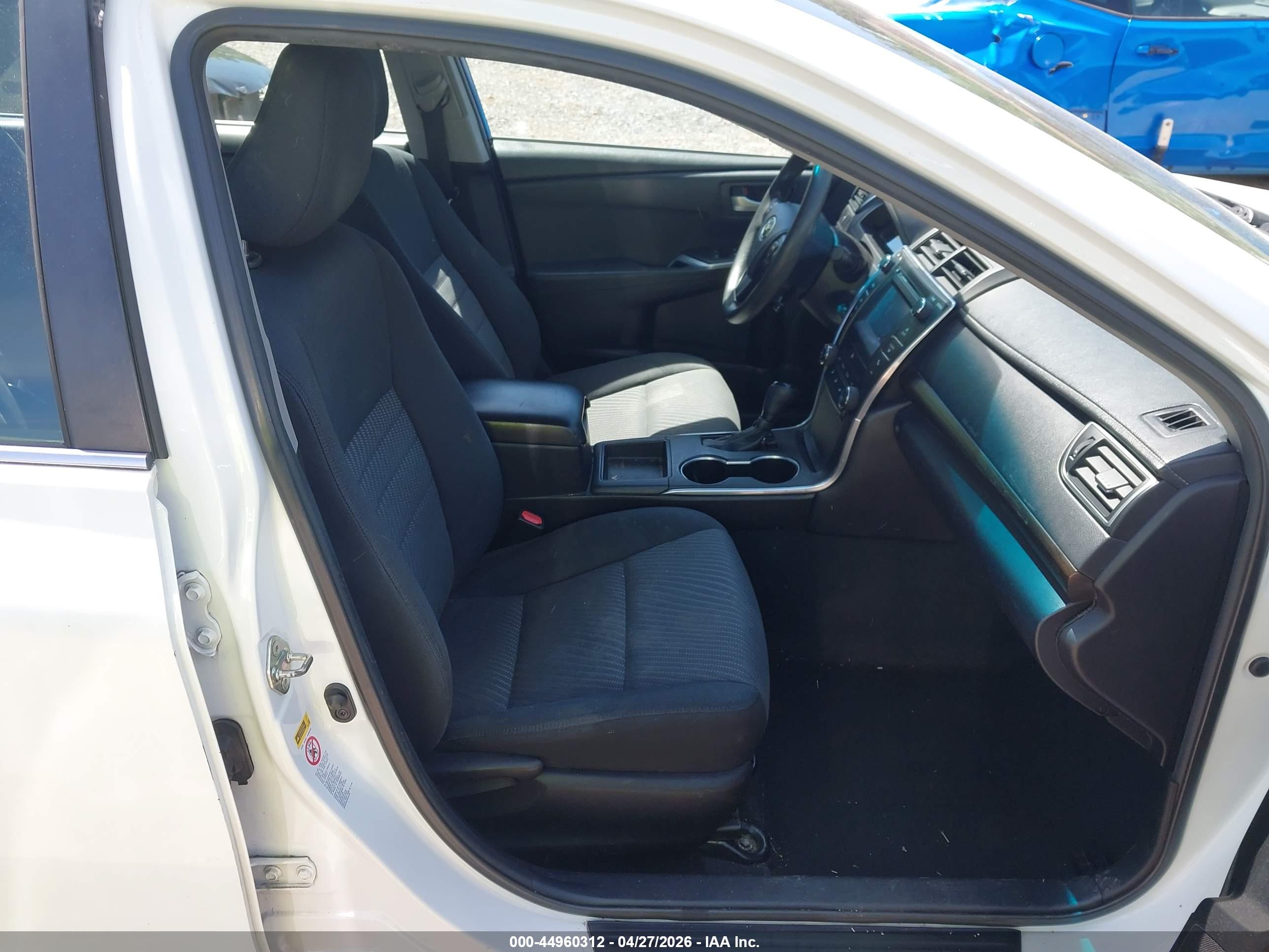 TOYOTA CAMRY image 5