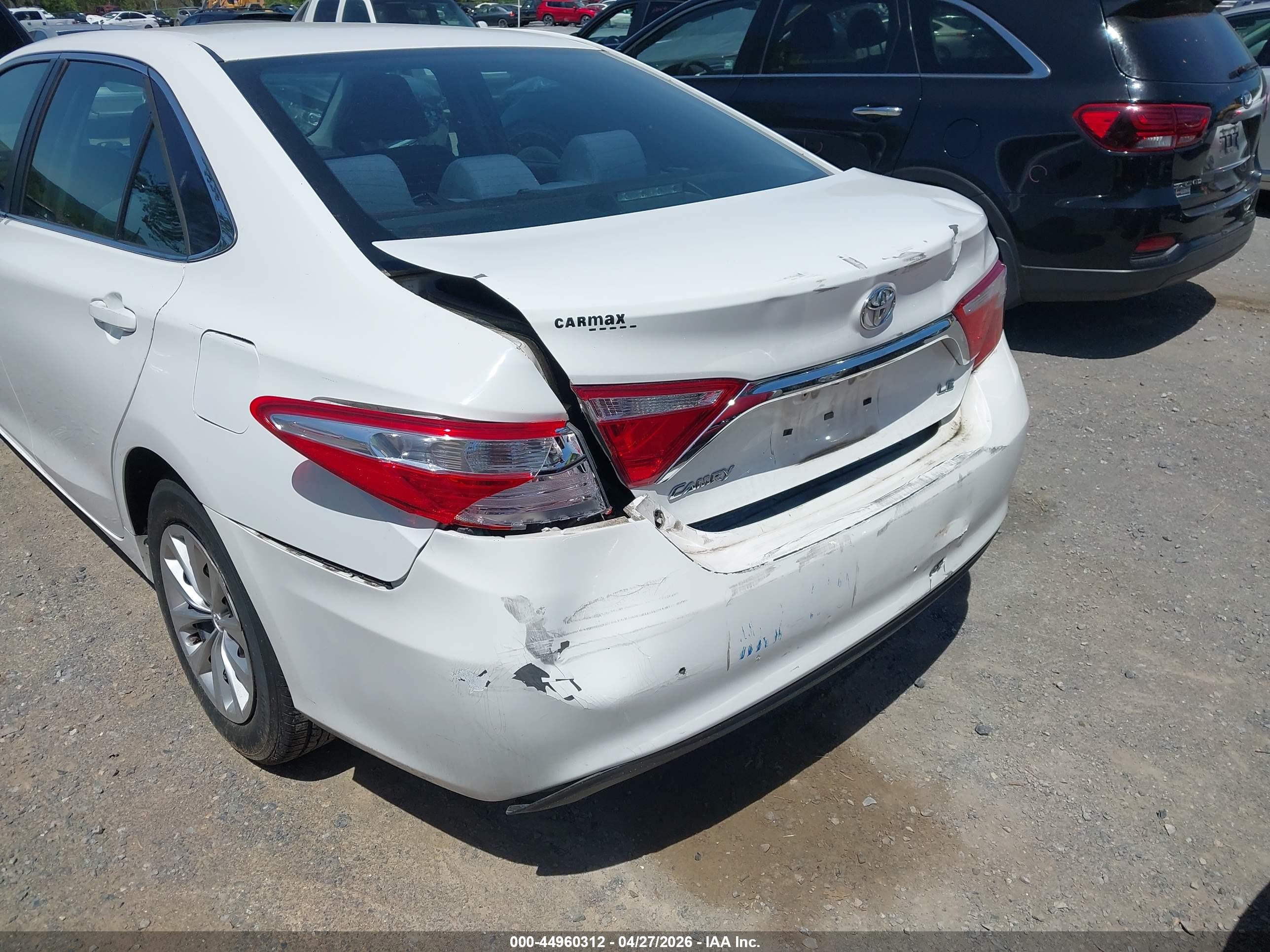 TOYOTA CAMRY image 6