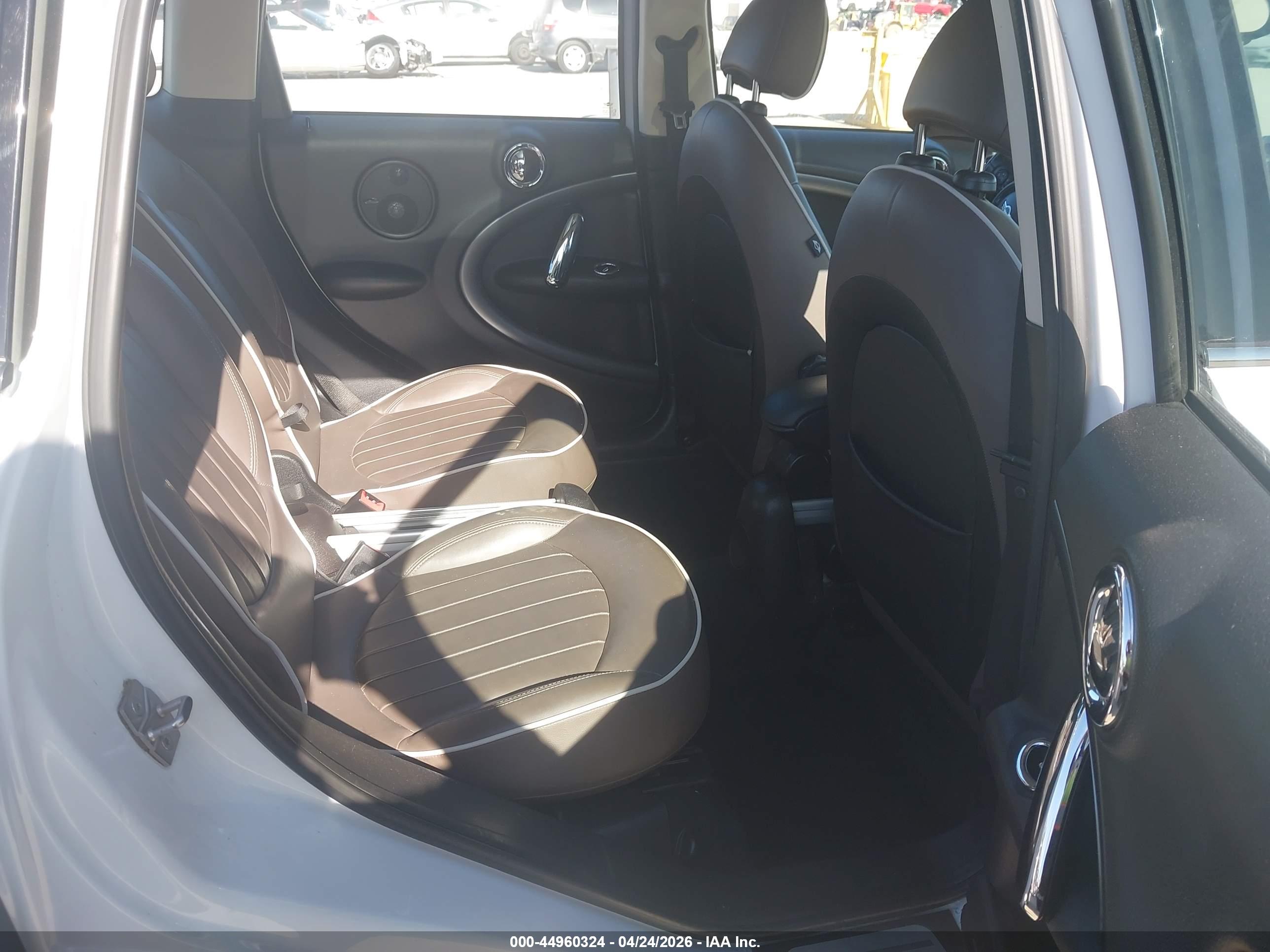 MINI COOPER image 8