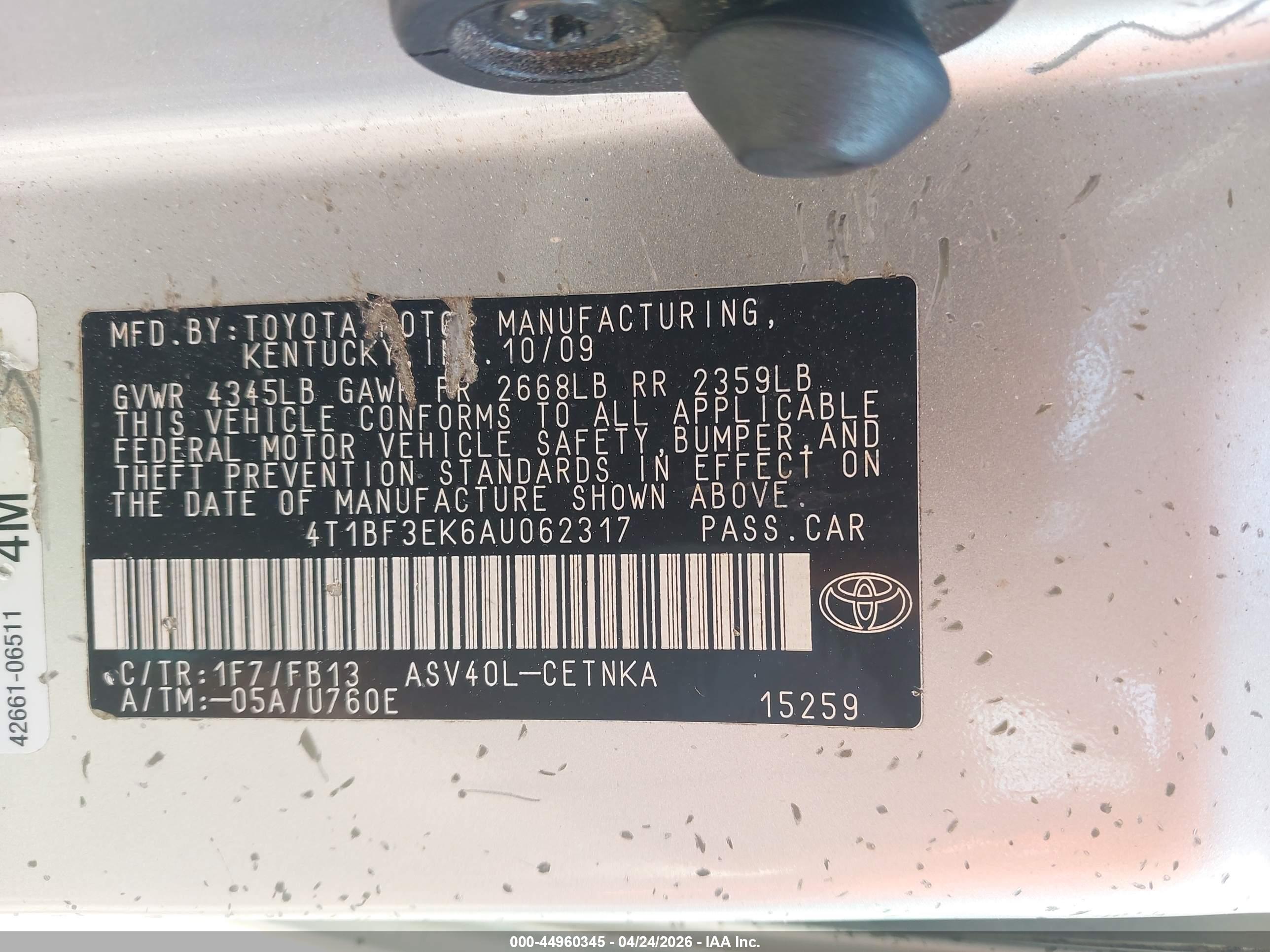 TOYOTA CAMRY image 9