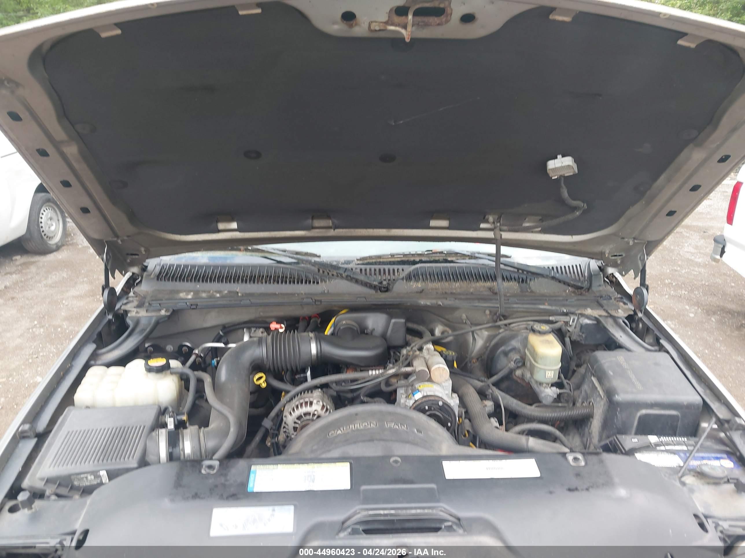 CHEVROLET SILVERADO image 10