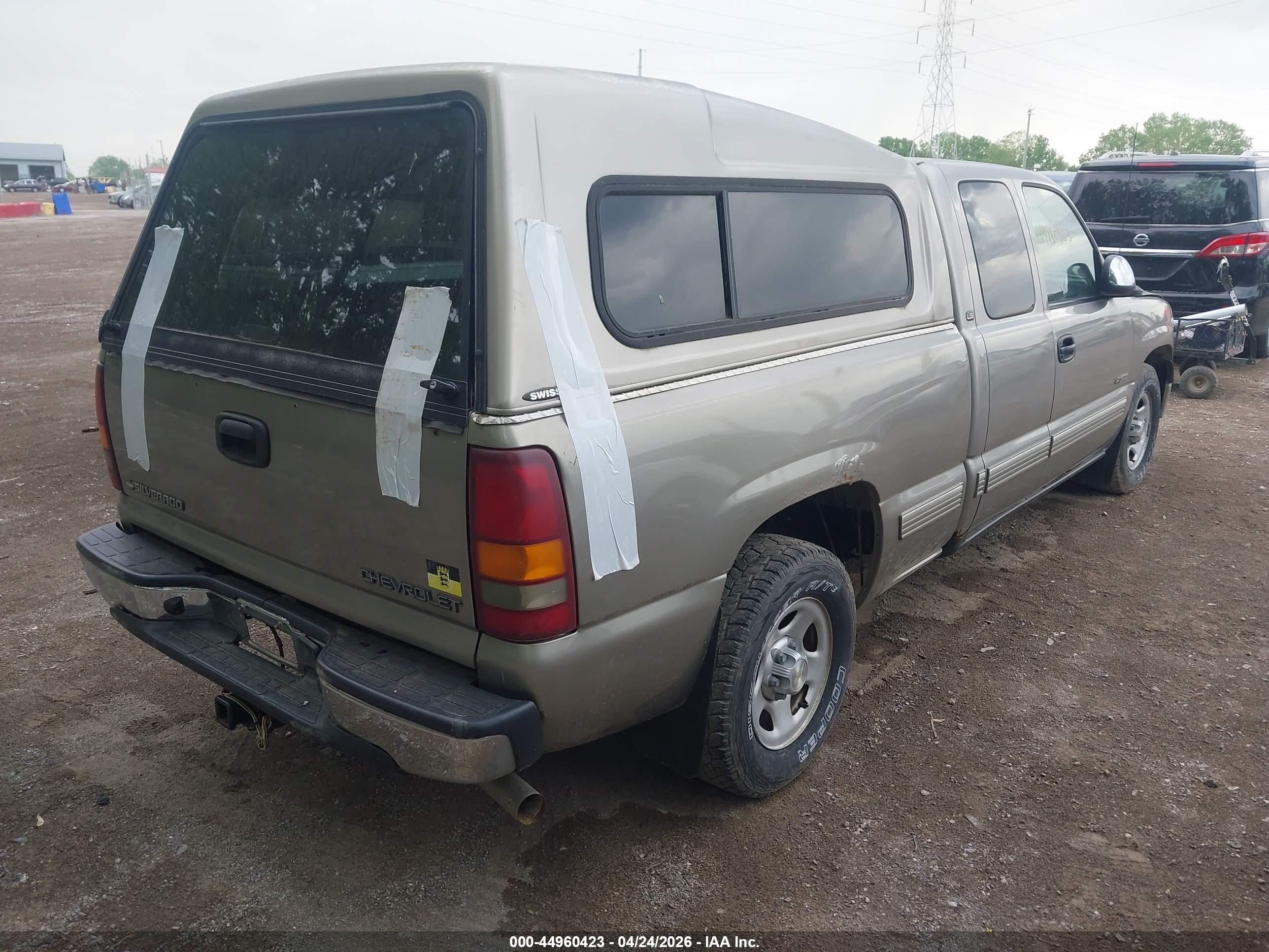 CHEVROLET SILVERADO image 4