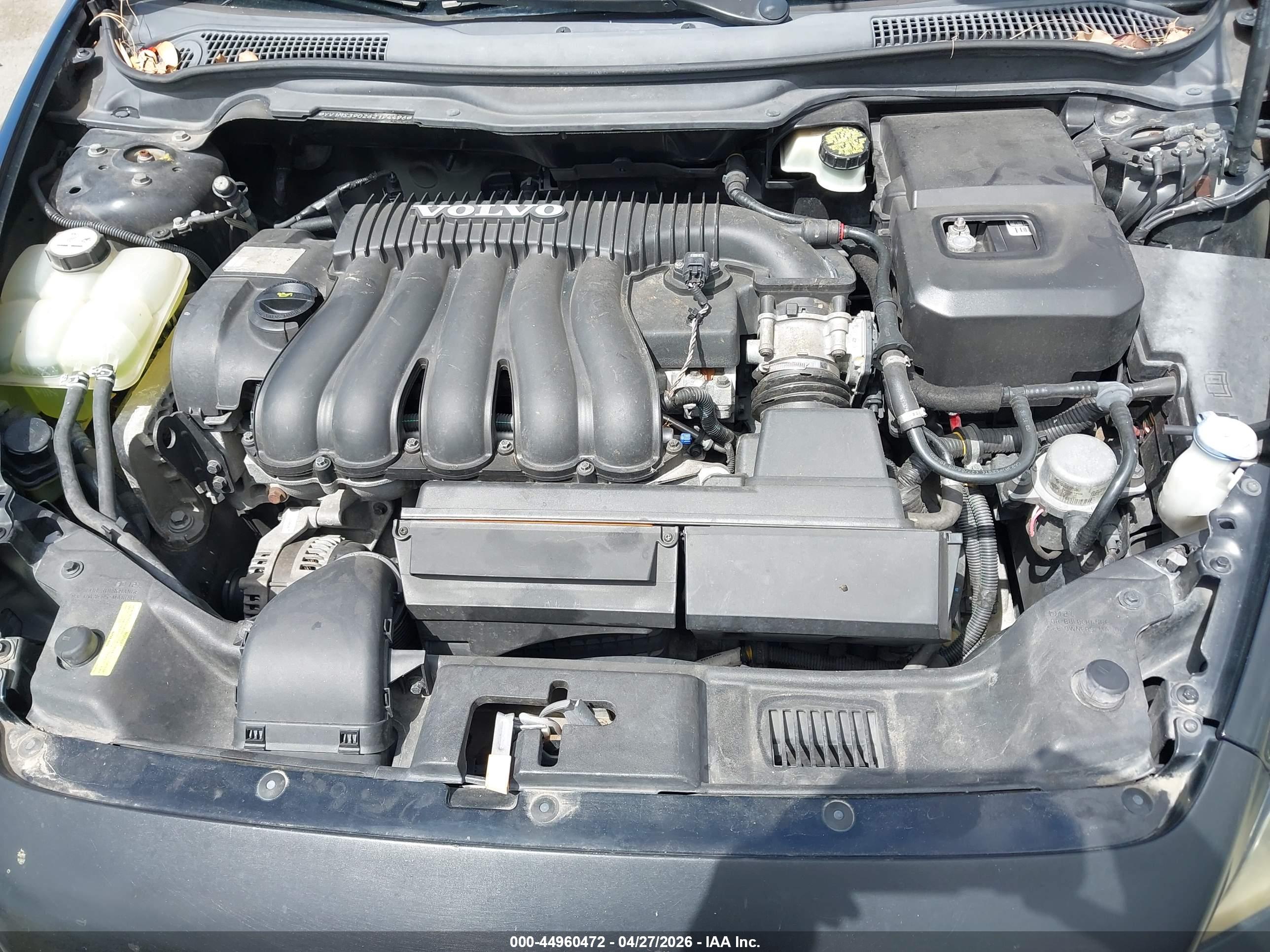 VOLVO S40 image 10