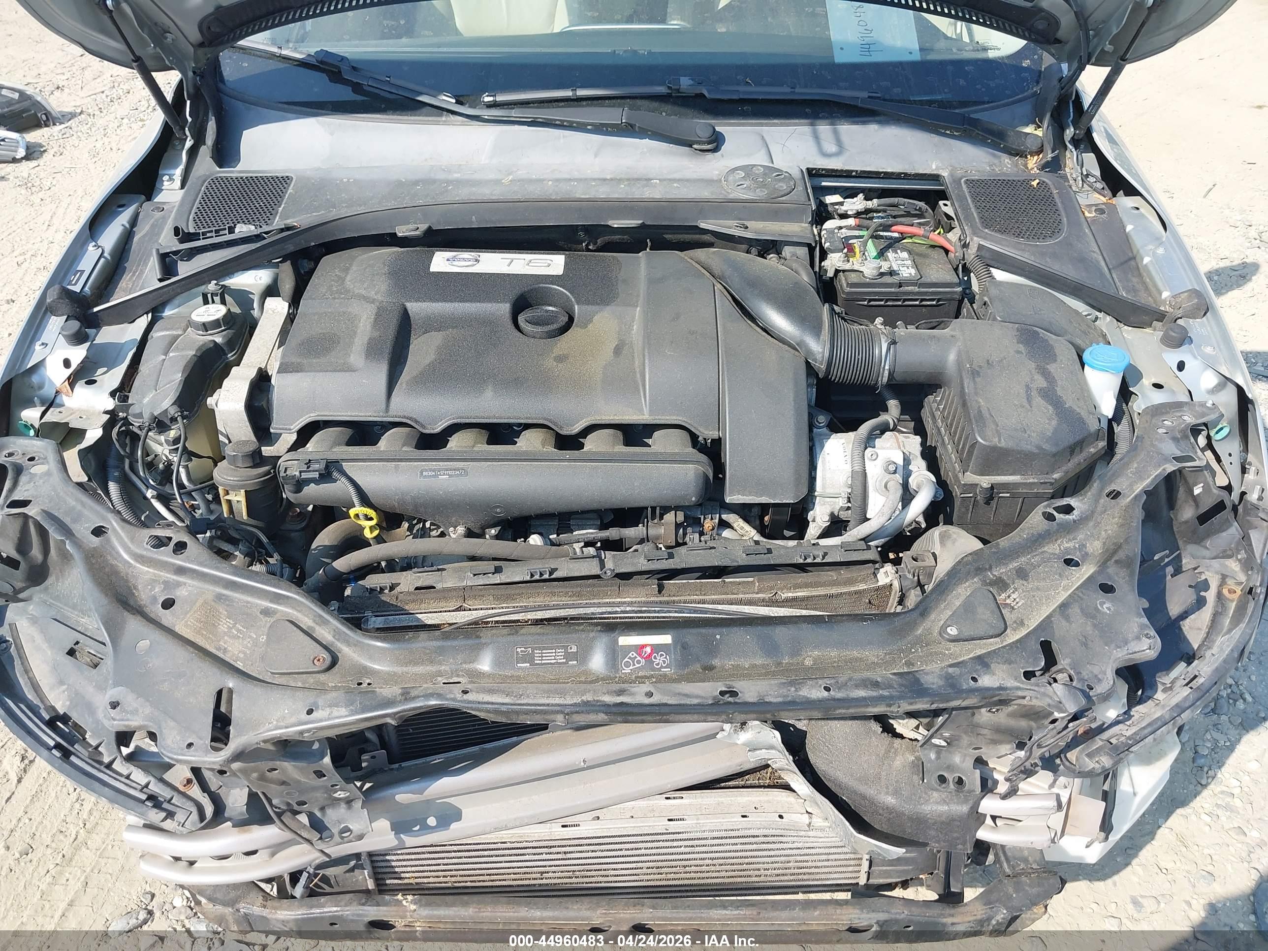 VOLVO XC60 image 10