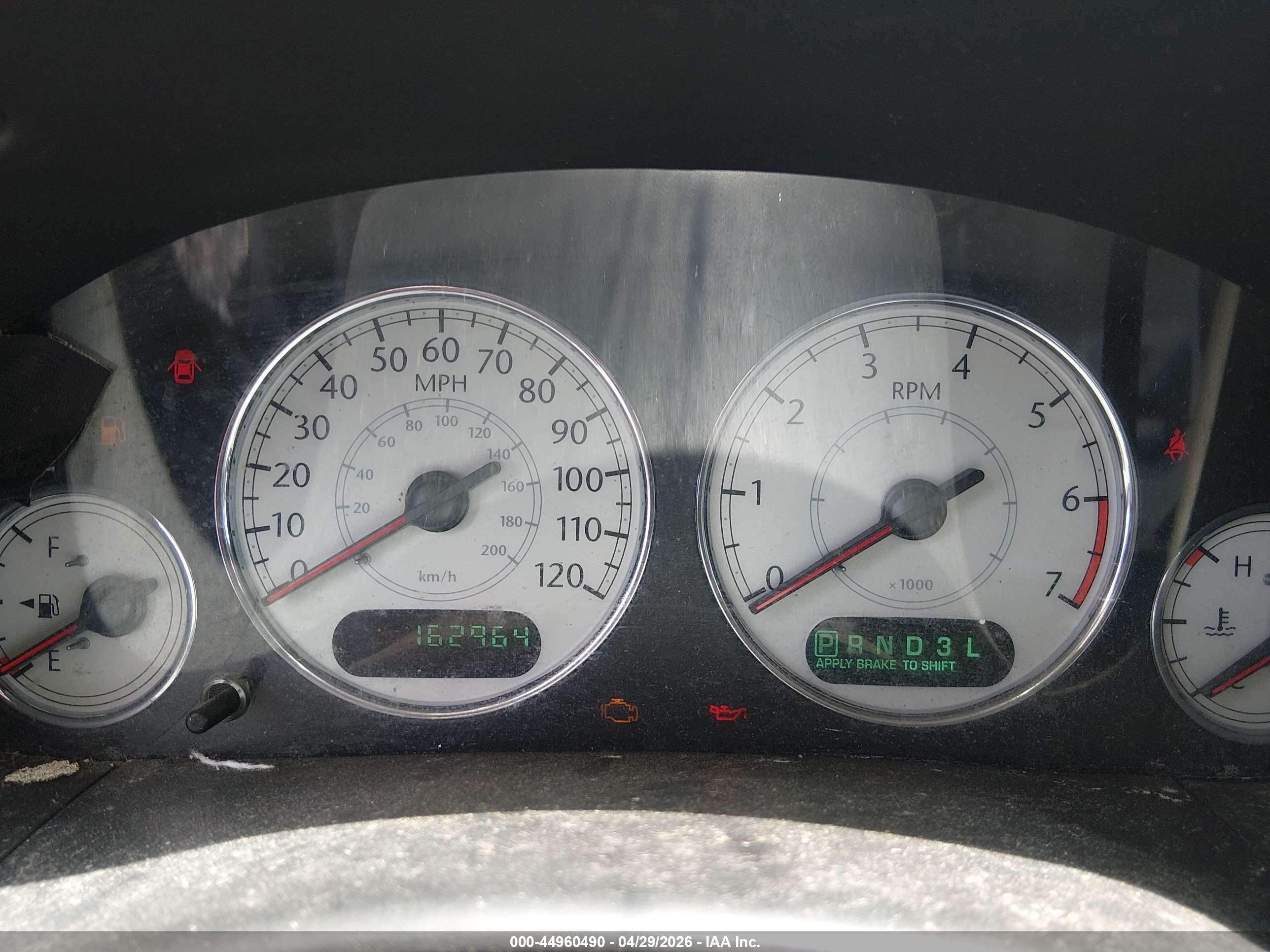 CHRYSLER TOWN image 7