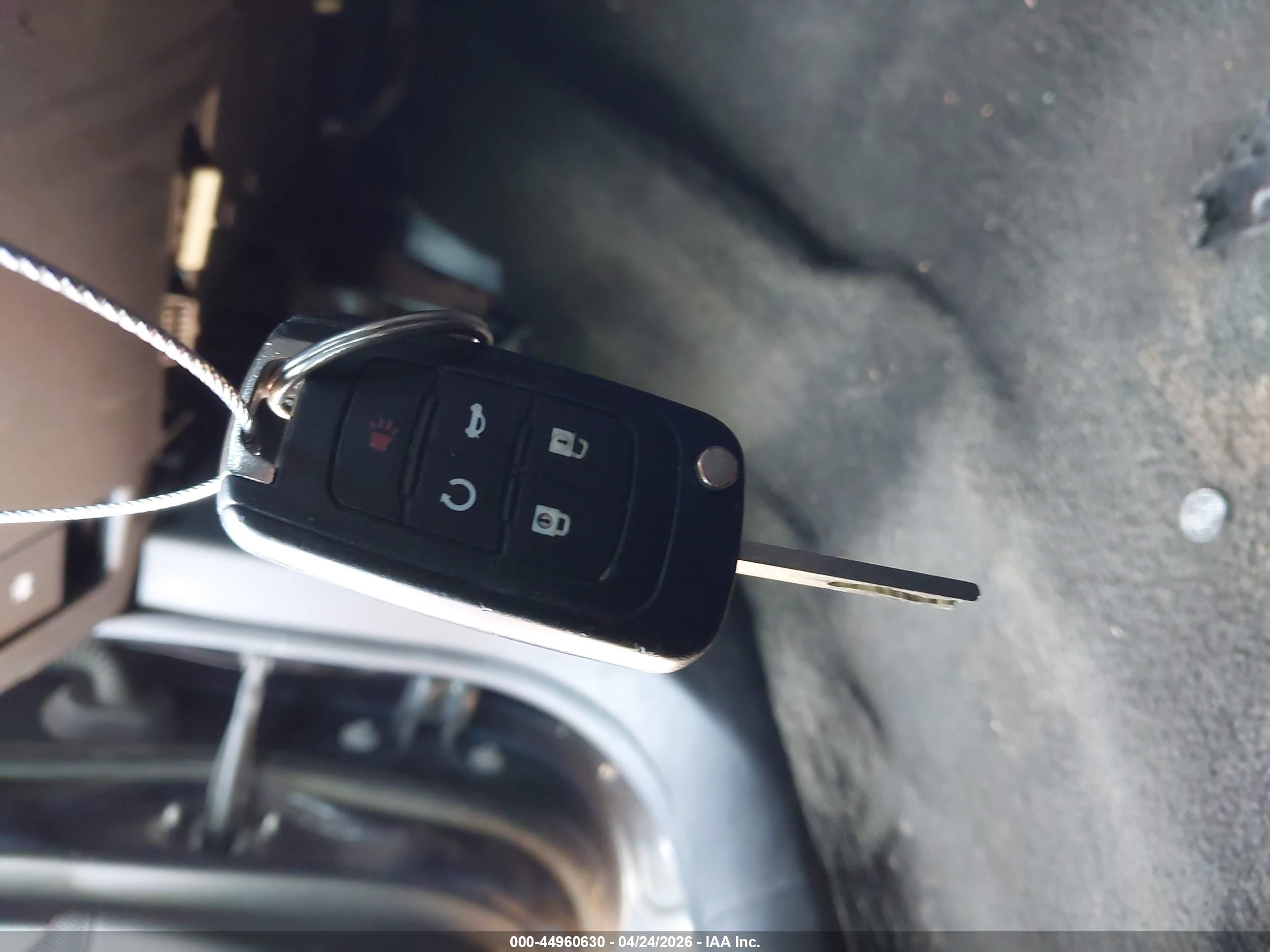 CHEVROLET EQUINOX image 11