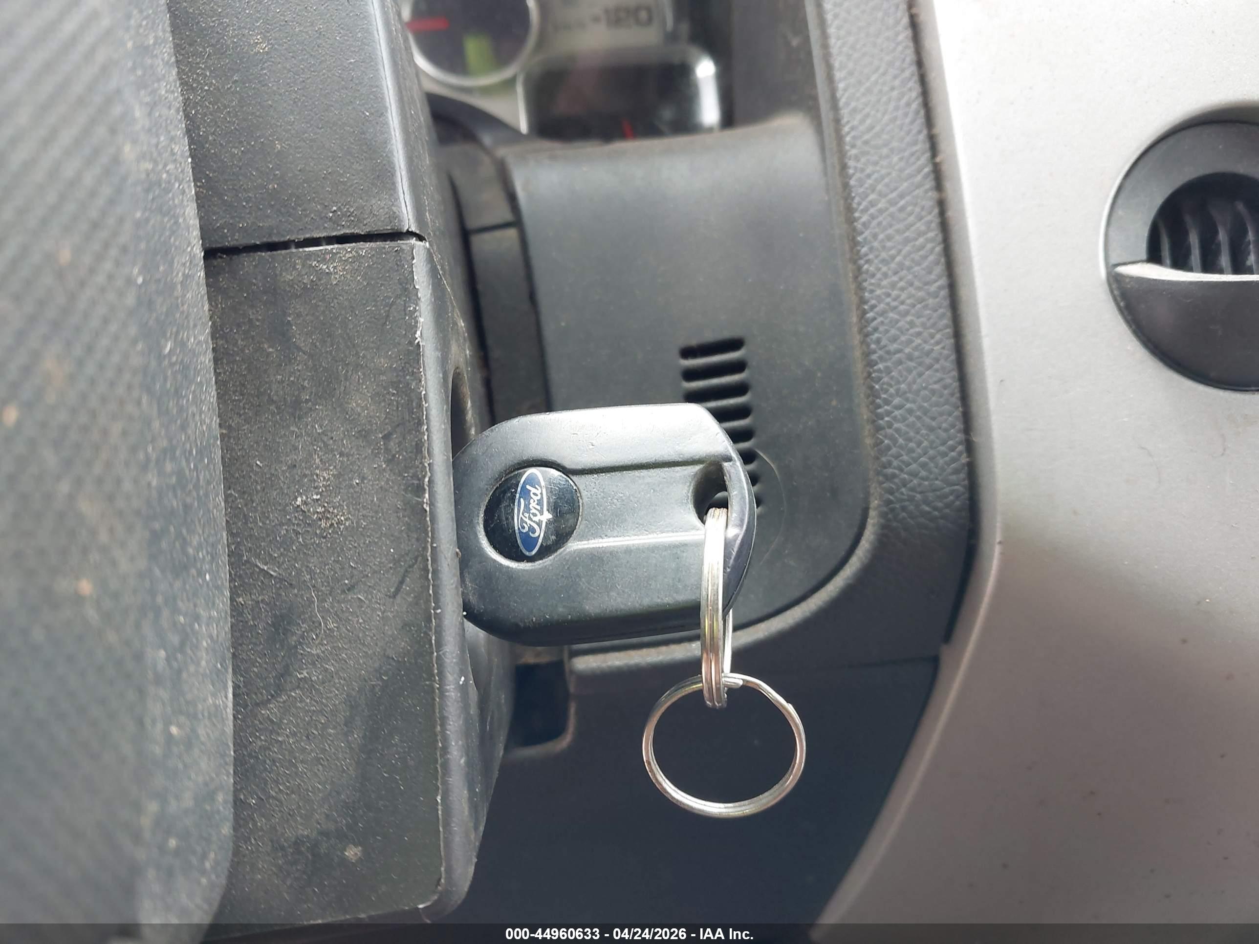 FORD EXPEDITION image 11