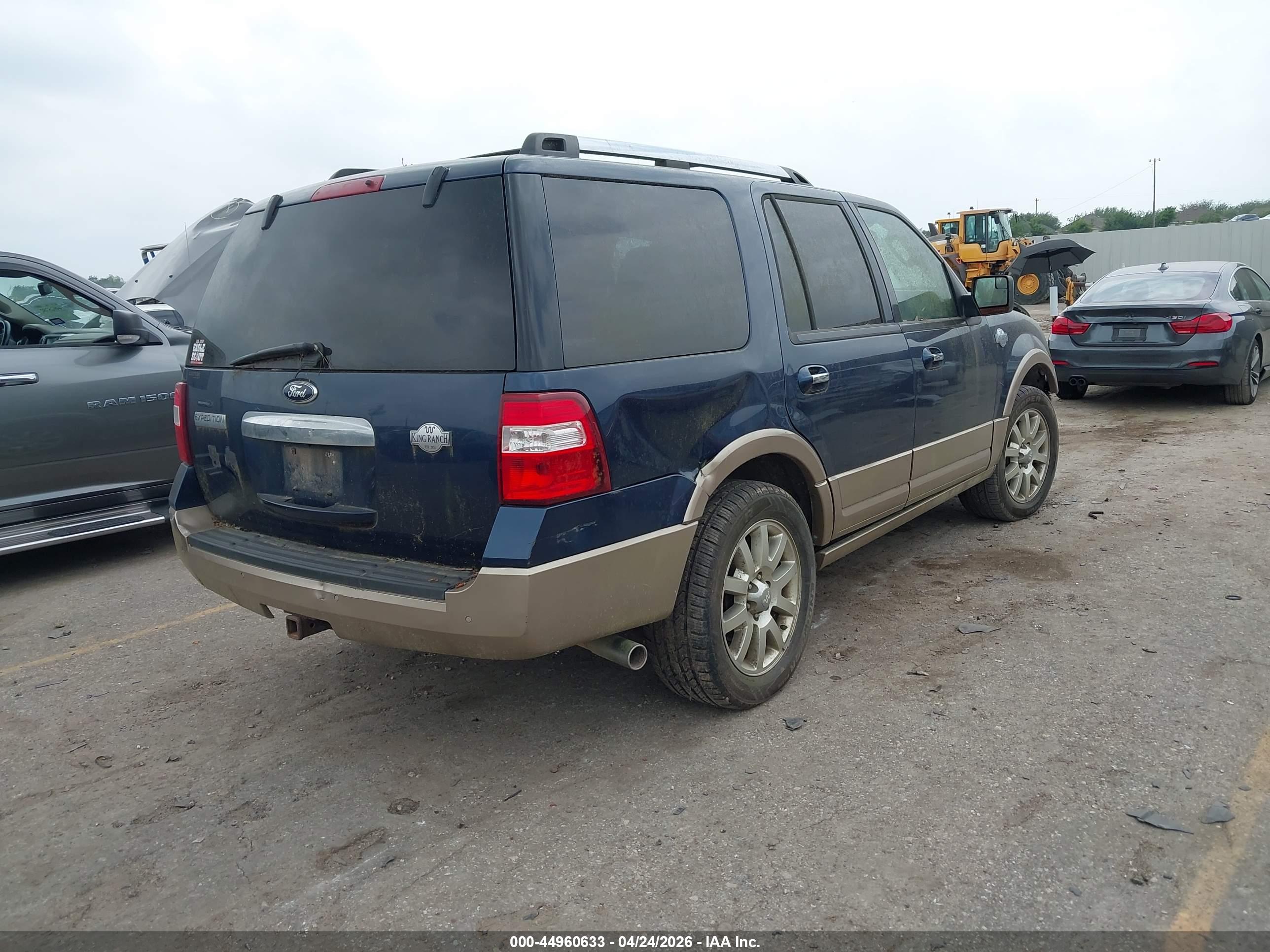 FORD EXPEDITION image 4
