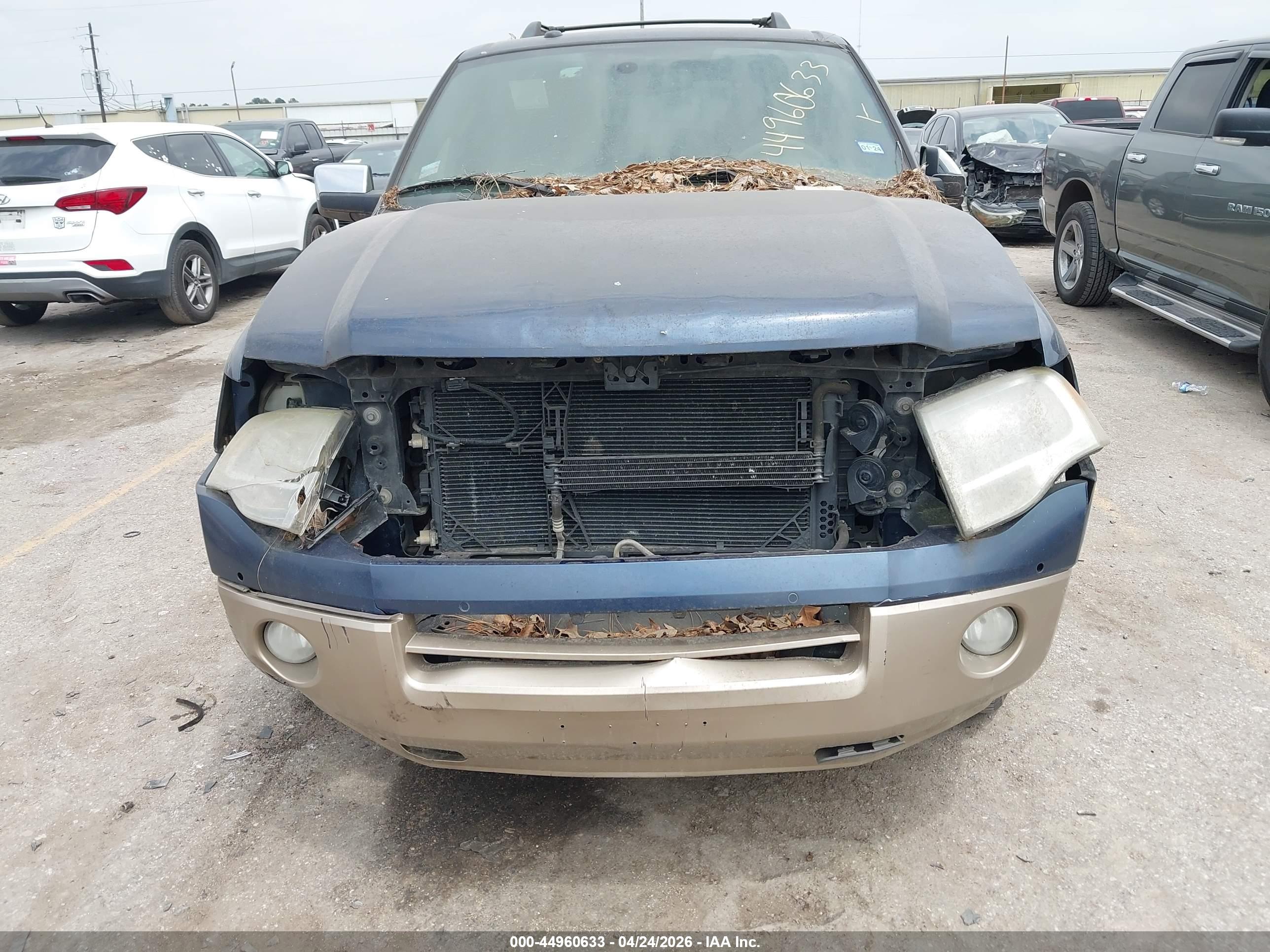 FORD EXPEDITION image 6