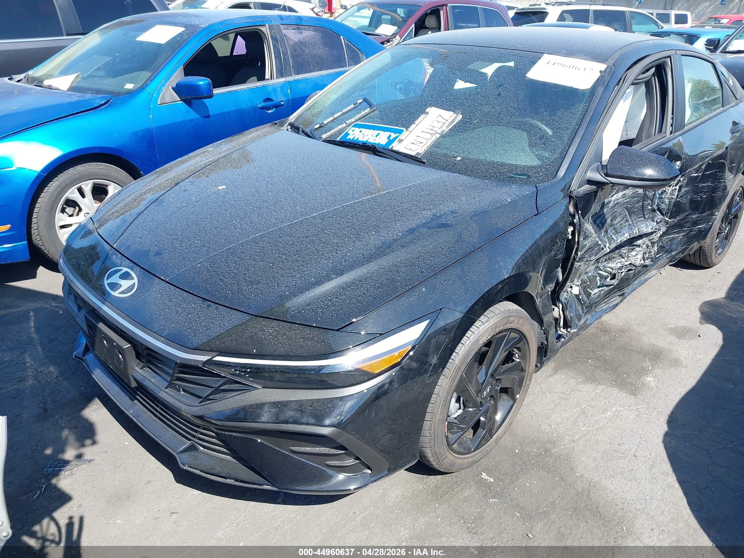 HYUNDAI ELANTRA image 2