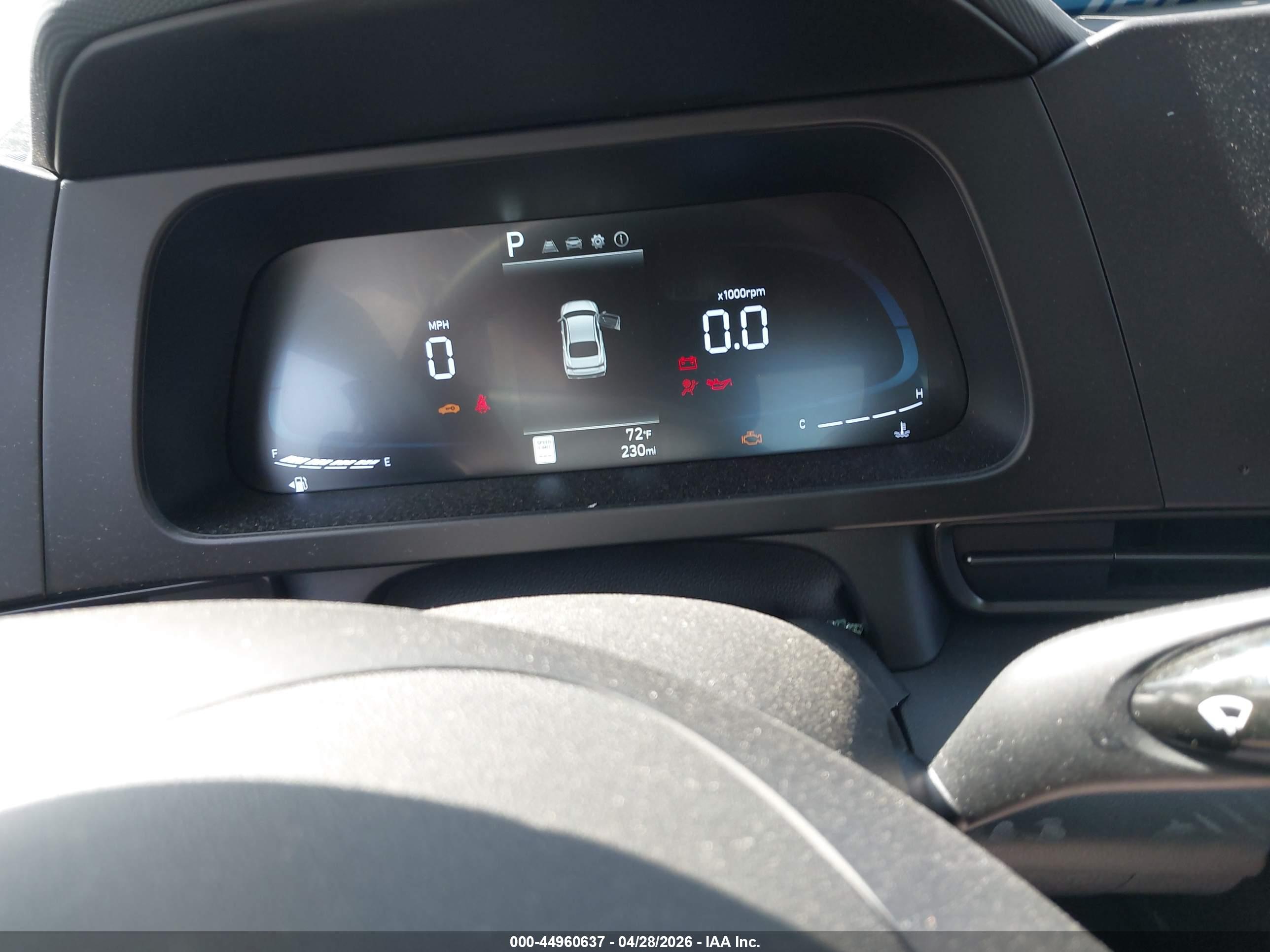 HYUNDAI ELANTRA image 7
