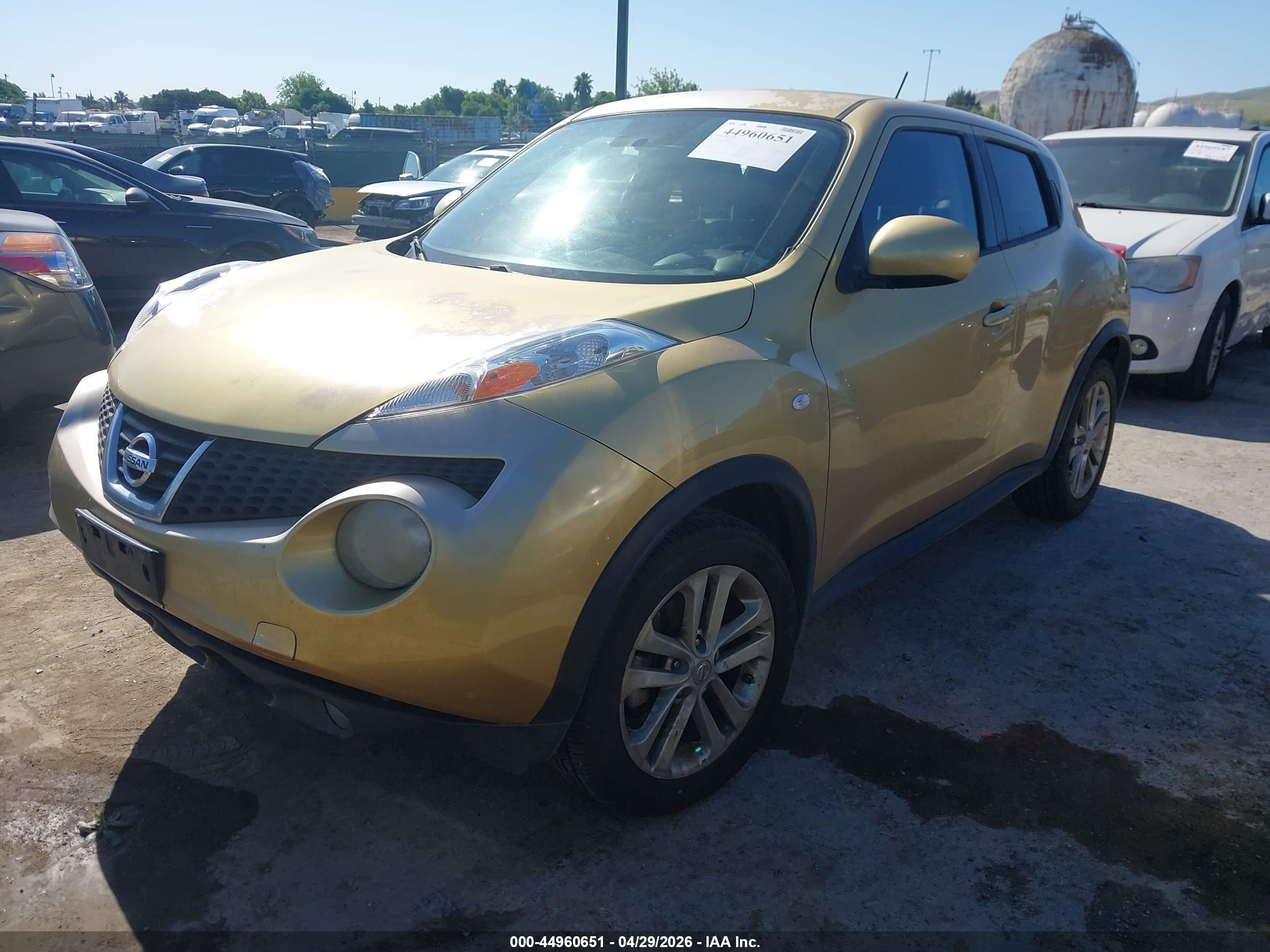 NISSAN JUKE image 2