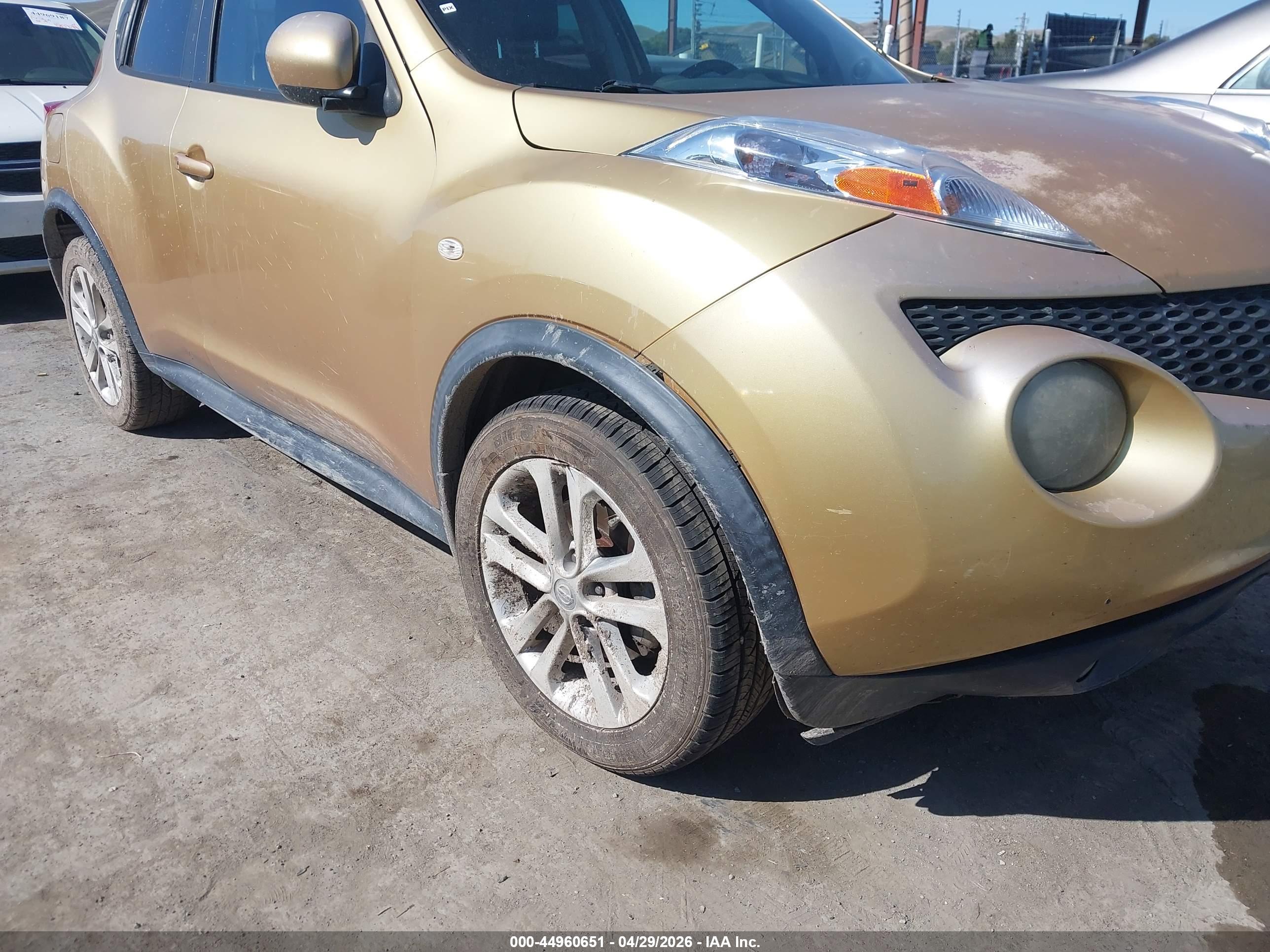 NISSAN JUKE image 6