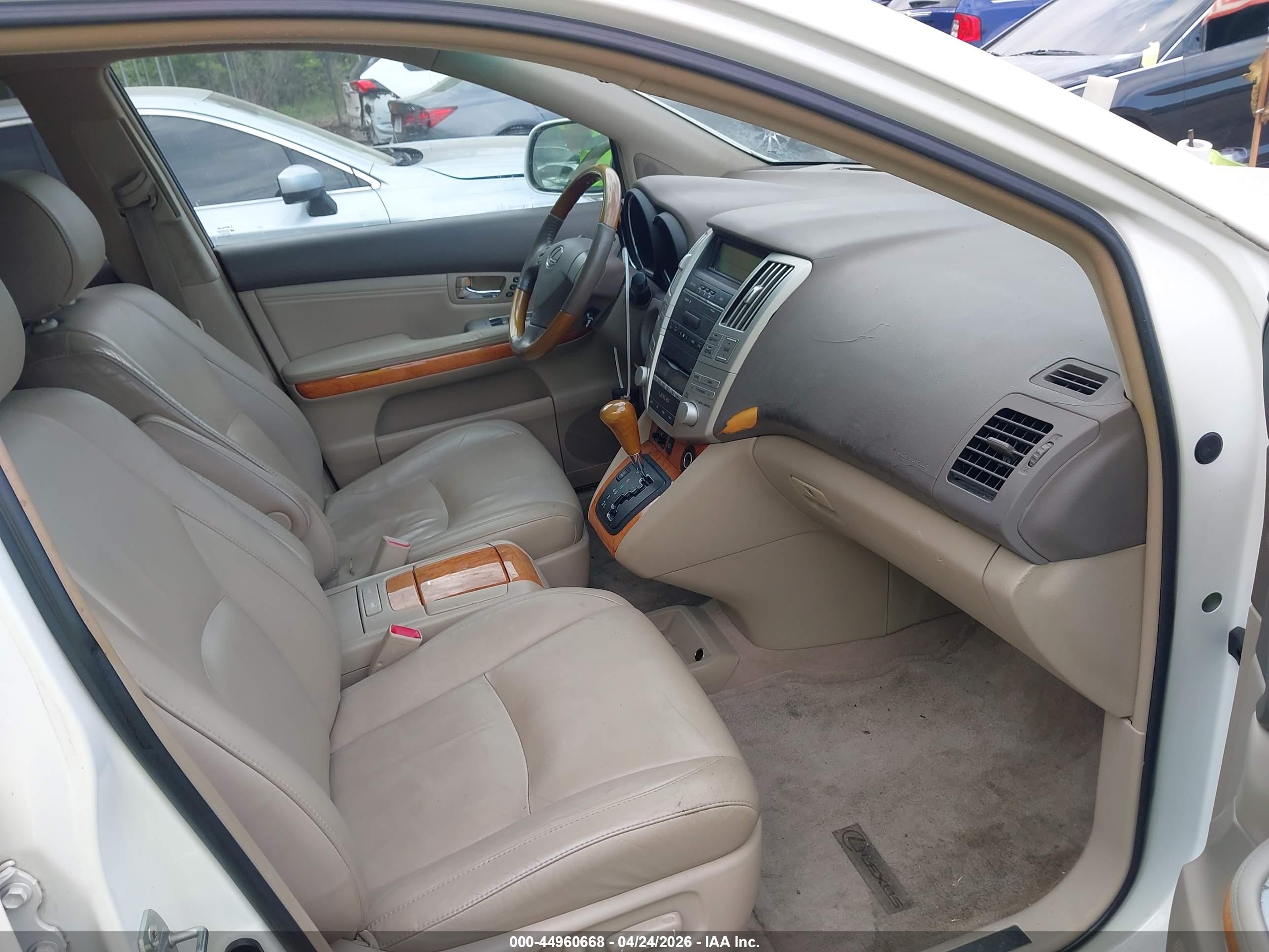 LEXUS RX image 5