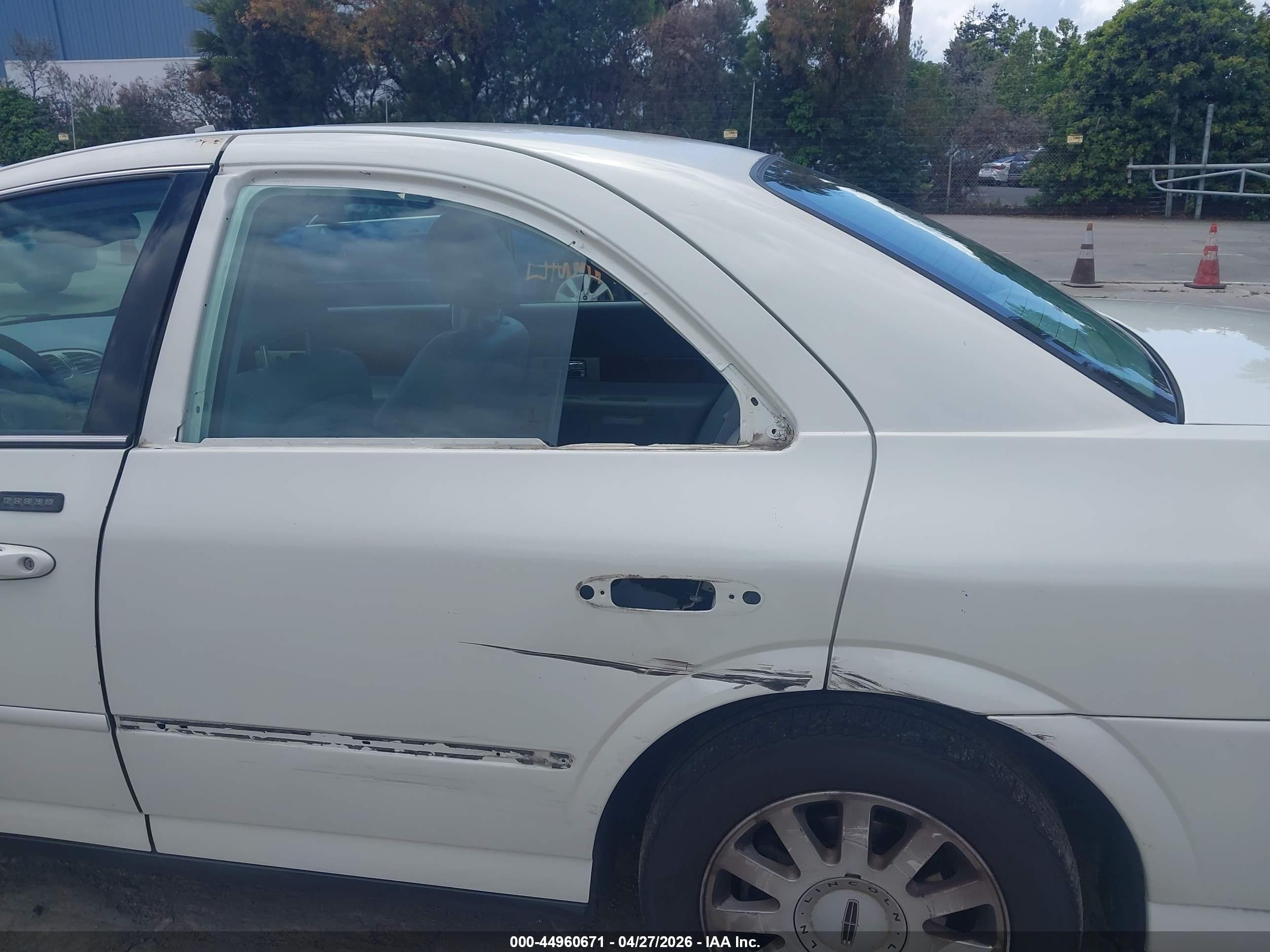 LINCOLN LS image 6