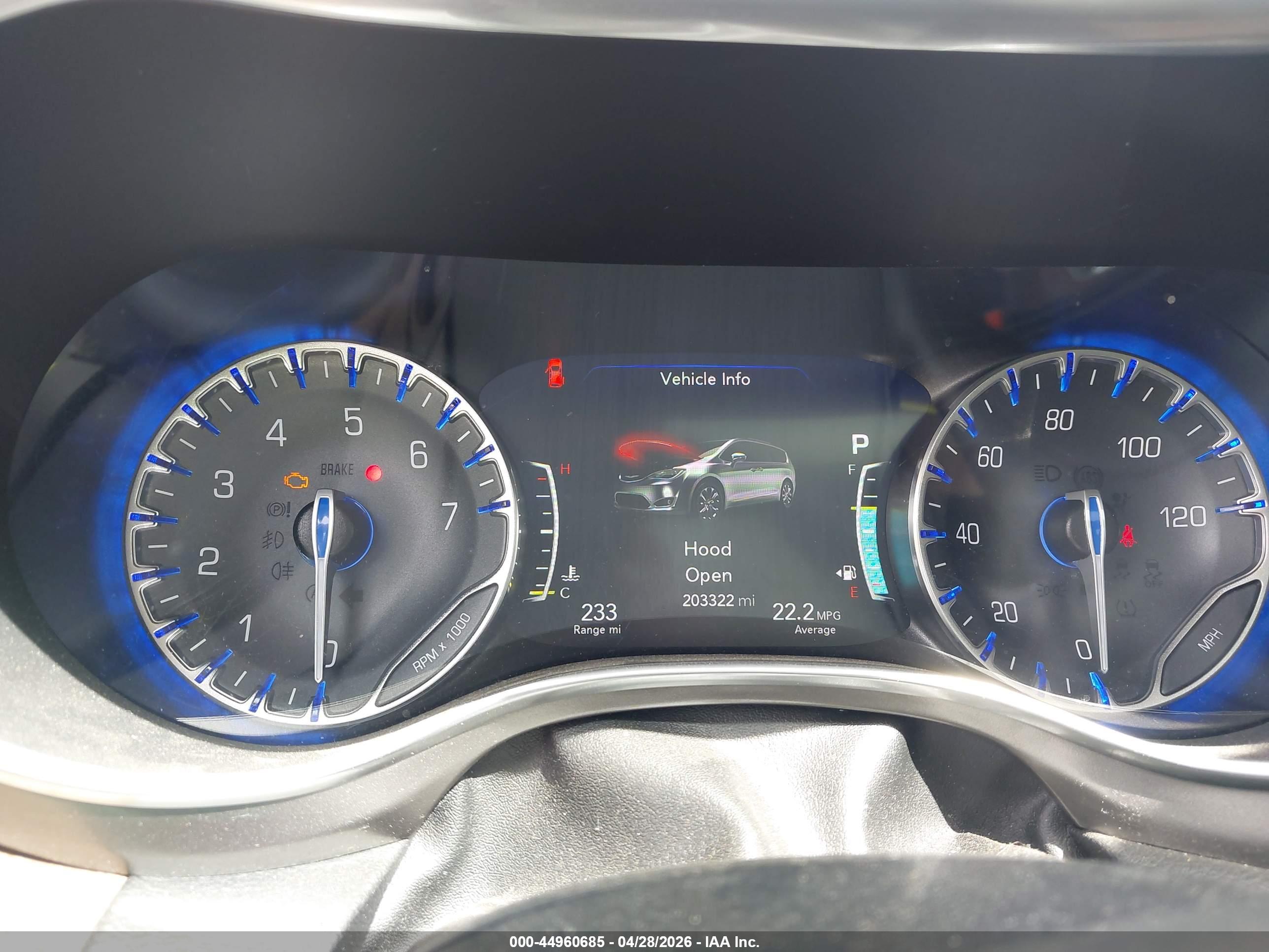 CHRYSLER PACIFICA image 7