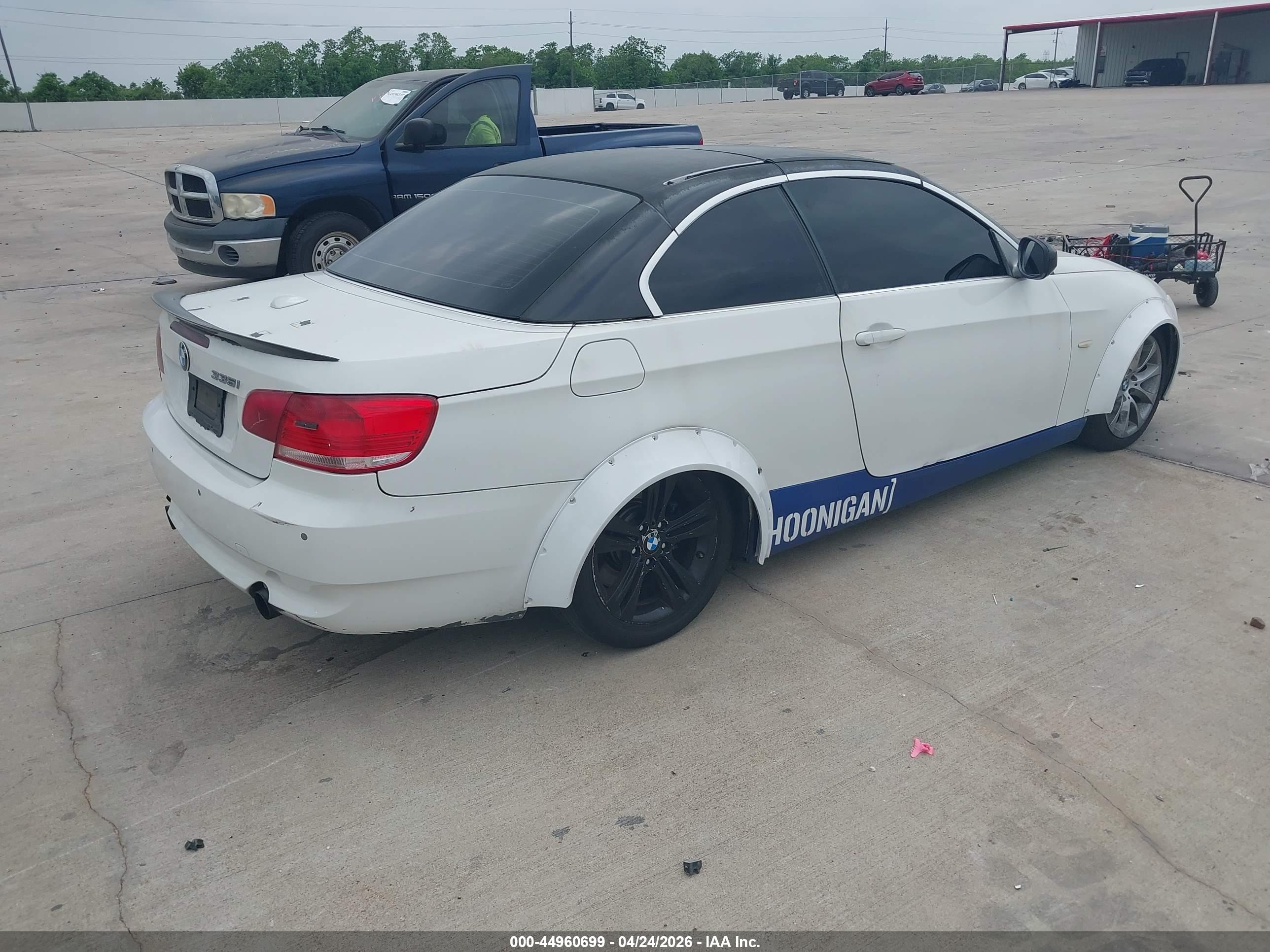 BMW 335I image 4
