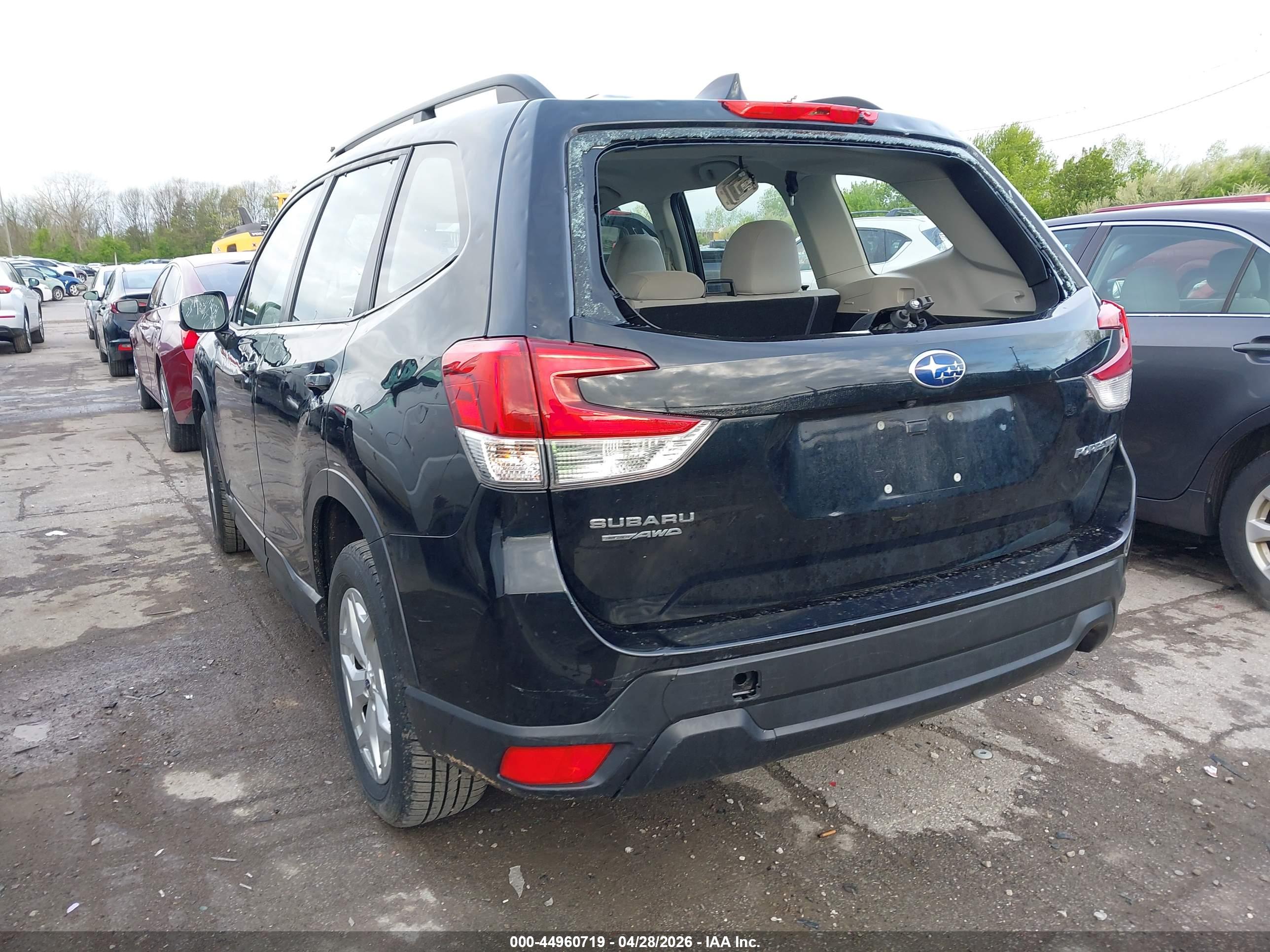SUBARU FORESTER image 3