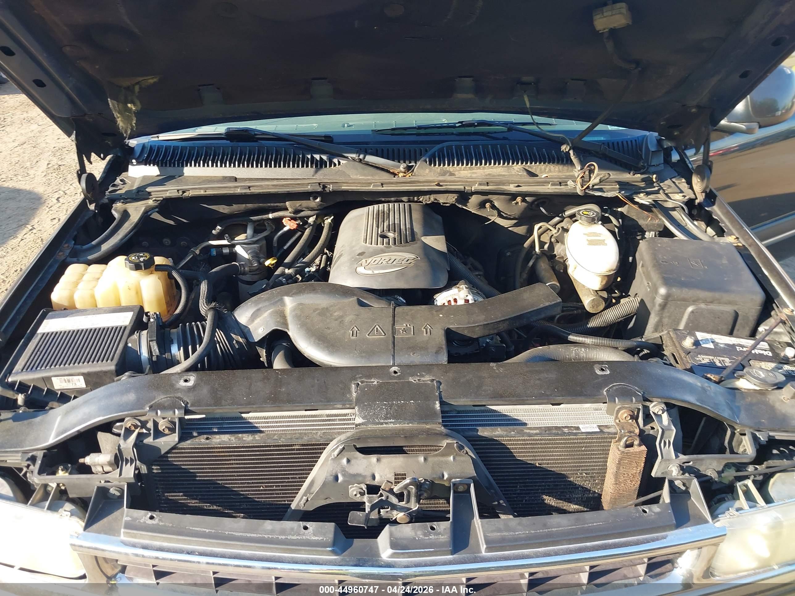 CHEVROLET TAHOE image 10