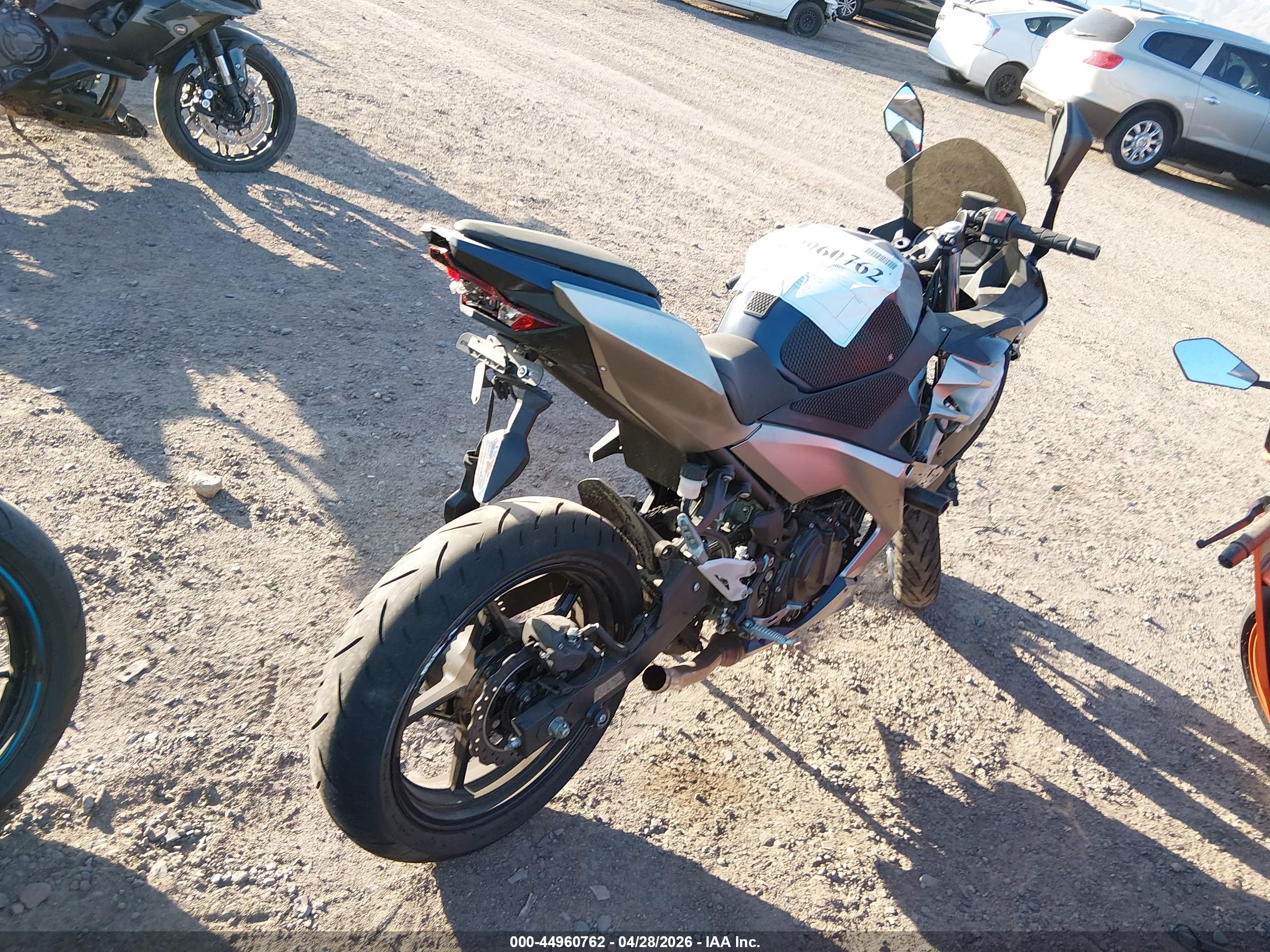 KAWASAKI EX400 image 4