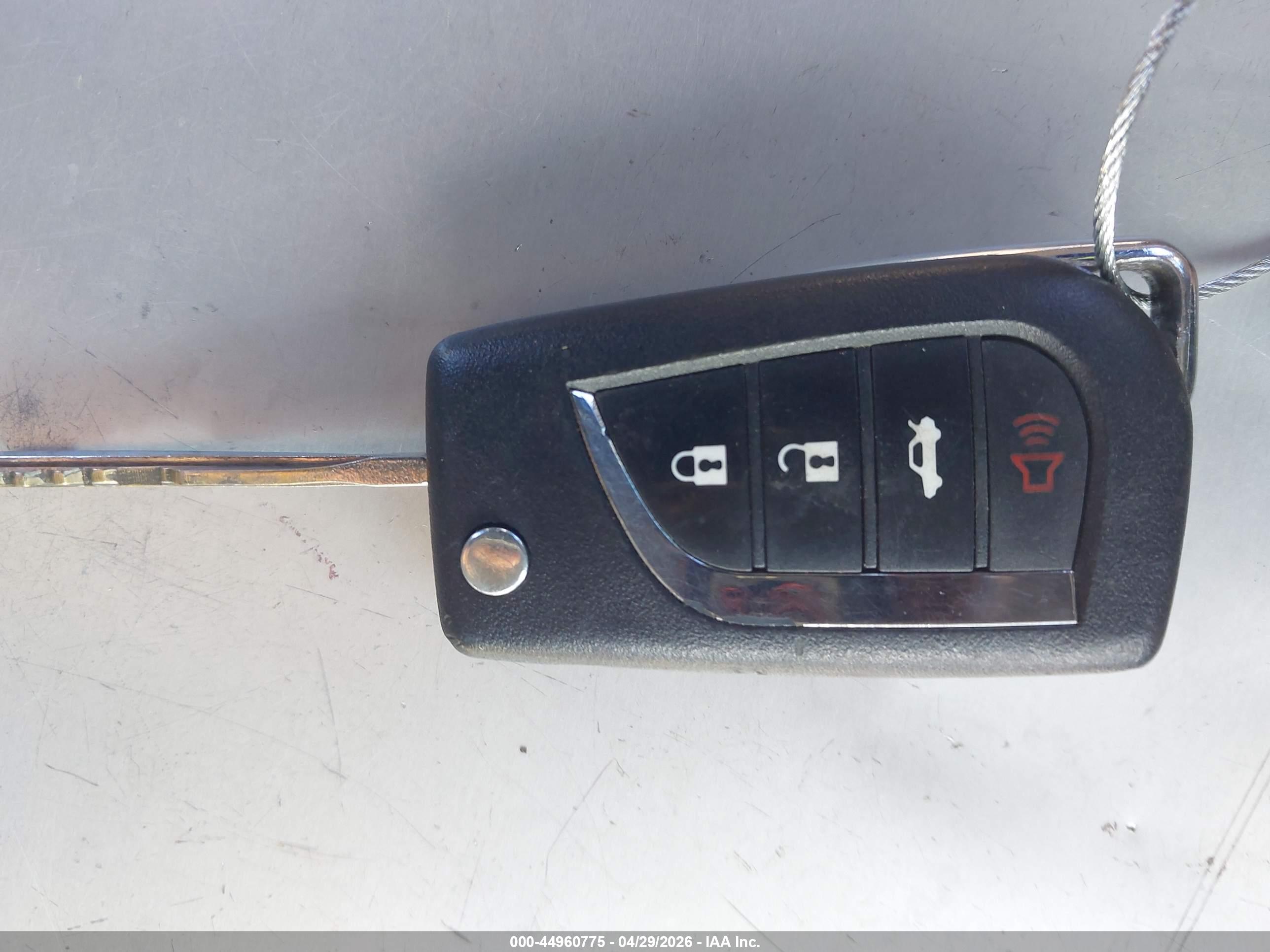 TOYOTA CAMRY image 11