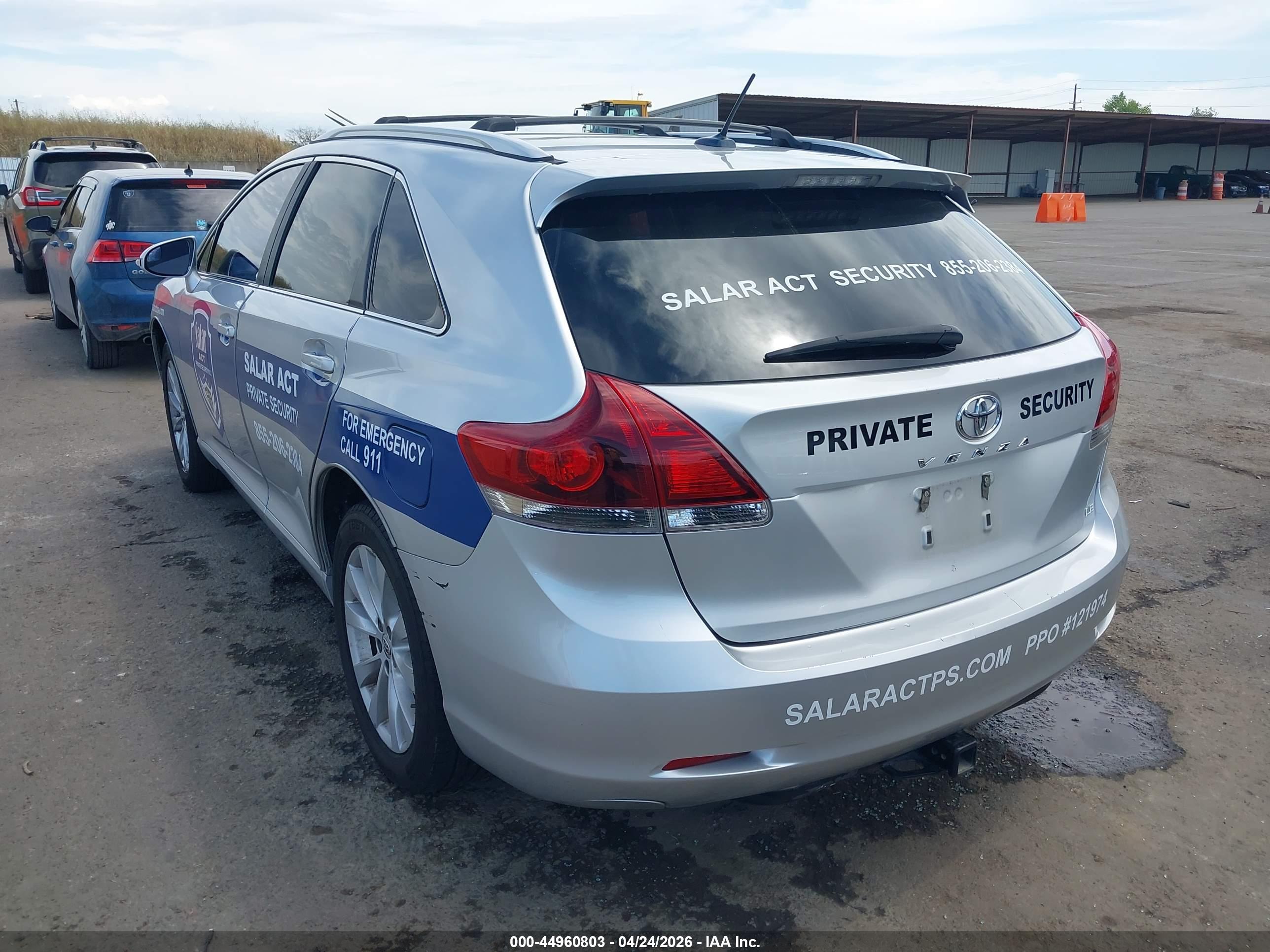 TOYOTA VENZA image 3