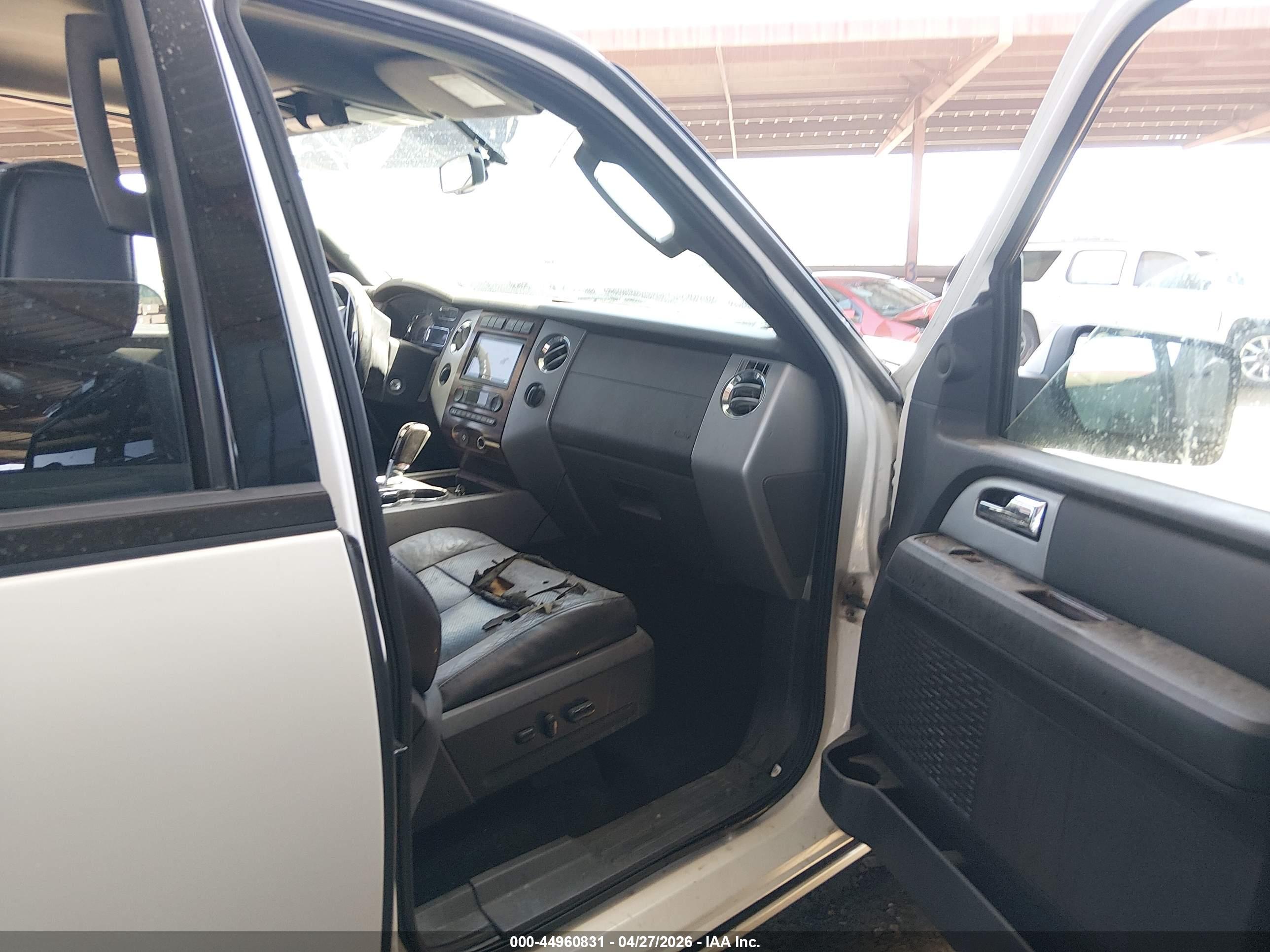 FORD EXPEDITION image 5