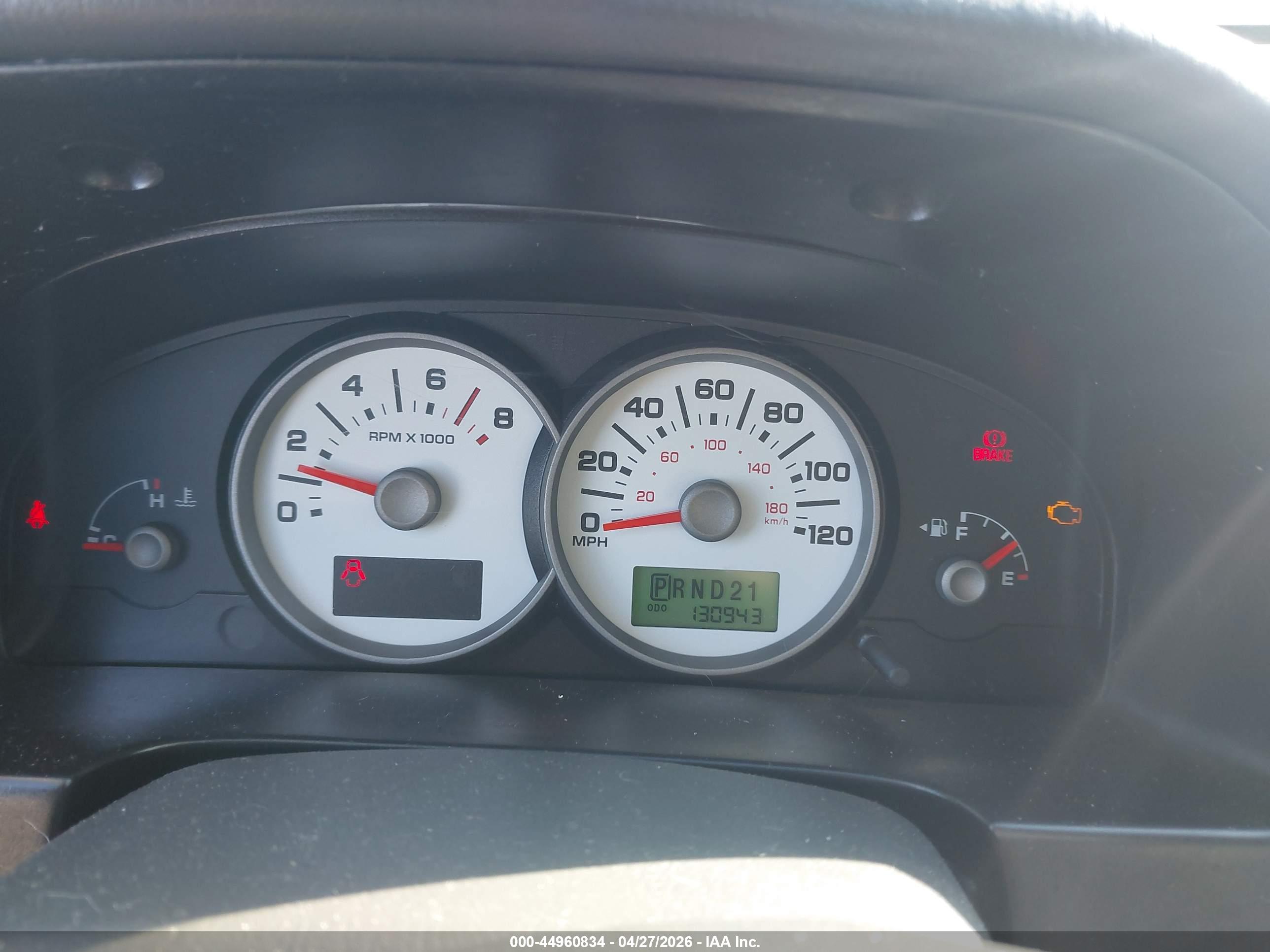 FORD ESCAPE image 7