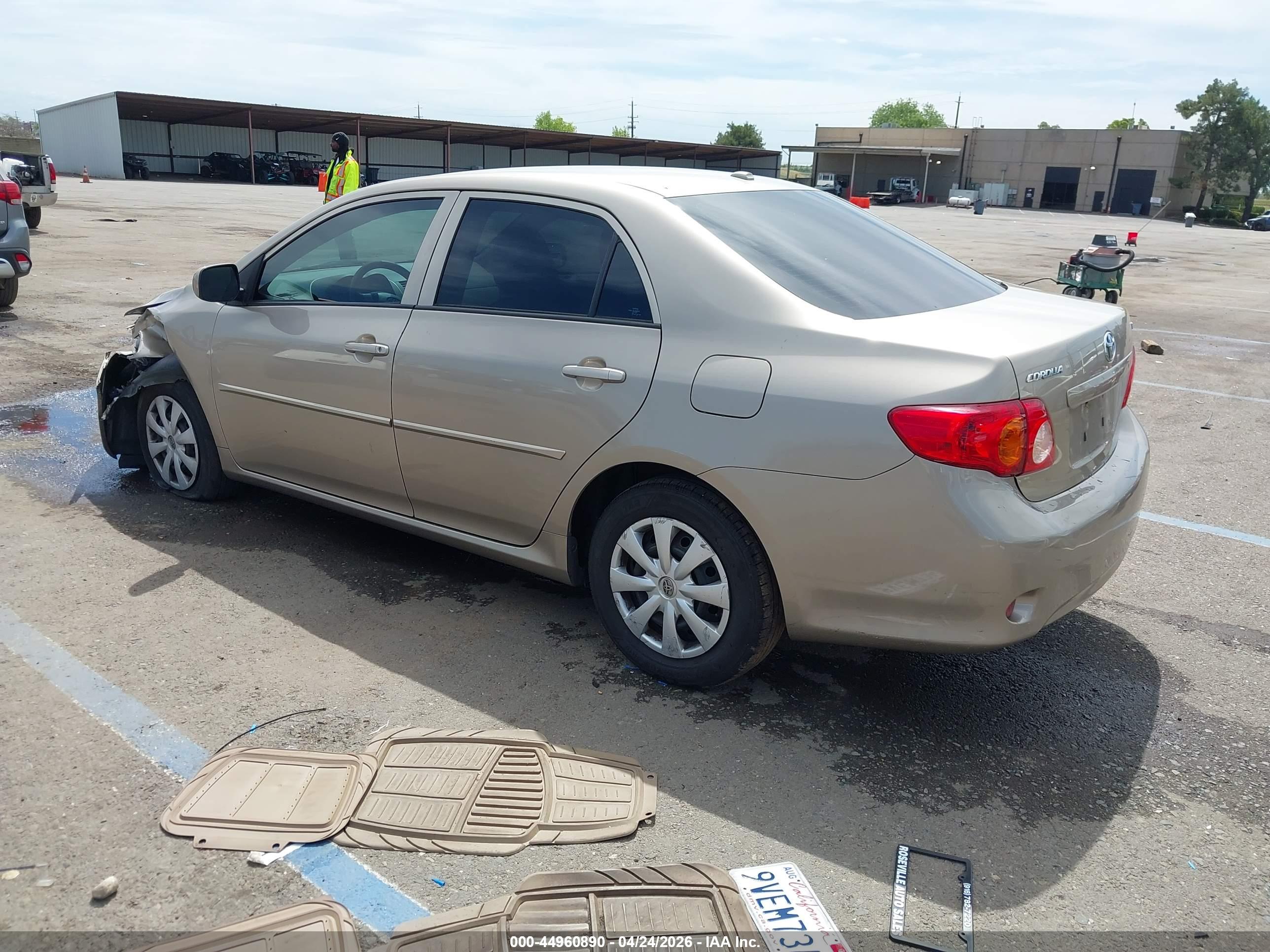 TOYOTA COROLLA image 3