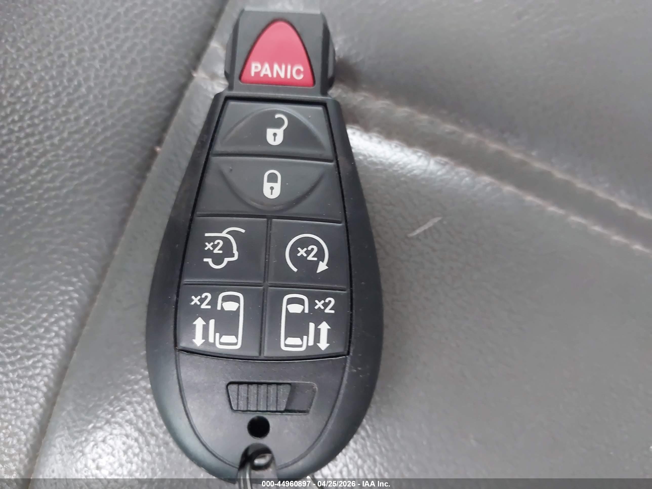 CHRYSLER TOWN image 11