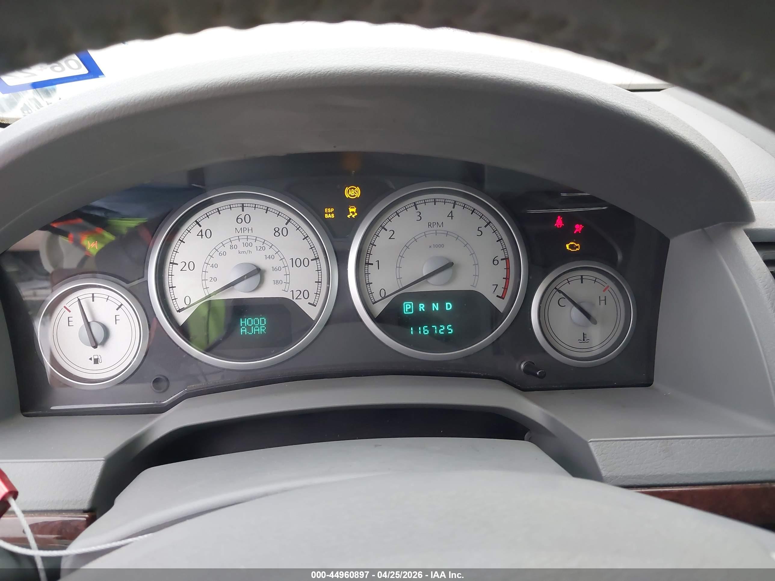CHRYSLER TOWN image 7